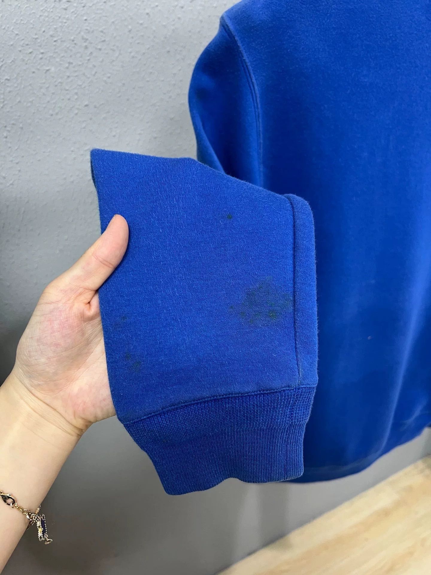 Louis Vuitton lv logo blue sweatshirt for casual wear Size US M / EU 48-50 / 2 - 5 Thumbnail