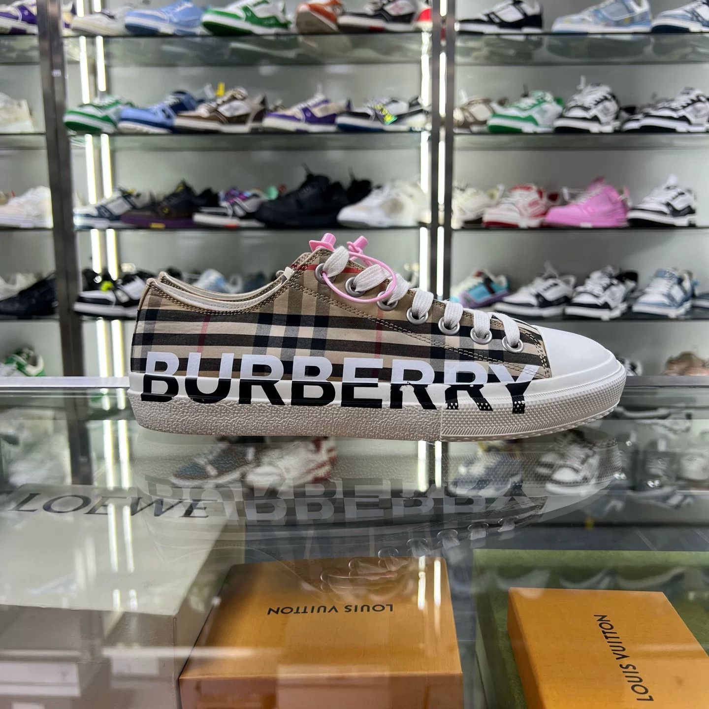 Burberry burberry logo printed canvas sneakers size 41 Size US 8 / EU 41 - 3 Thumbnail