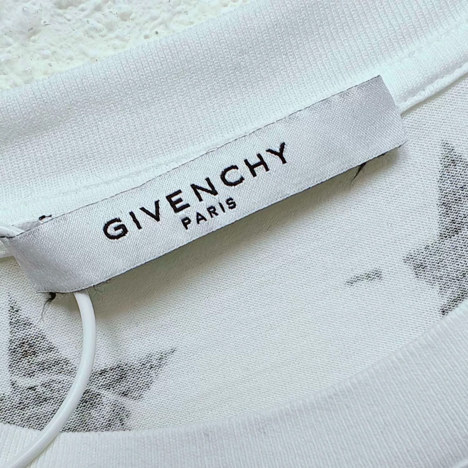 Givenchy givenchy white short sleeve star print shirt Size US XL / EU 56 / 4 - 4 Thumbnail