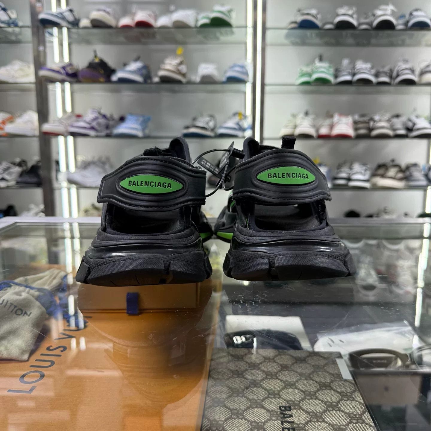 Balenciaga balenciaga track sandals in black and green Size US 7 / EU 40 - 4 Thumbnail