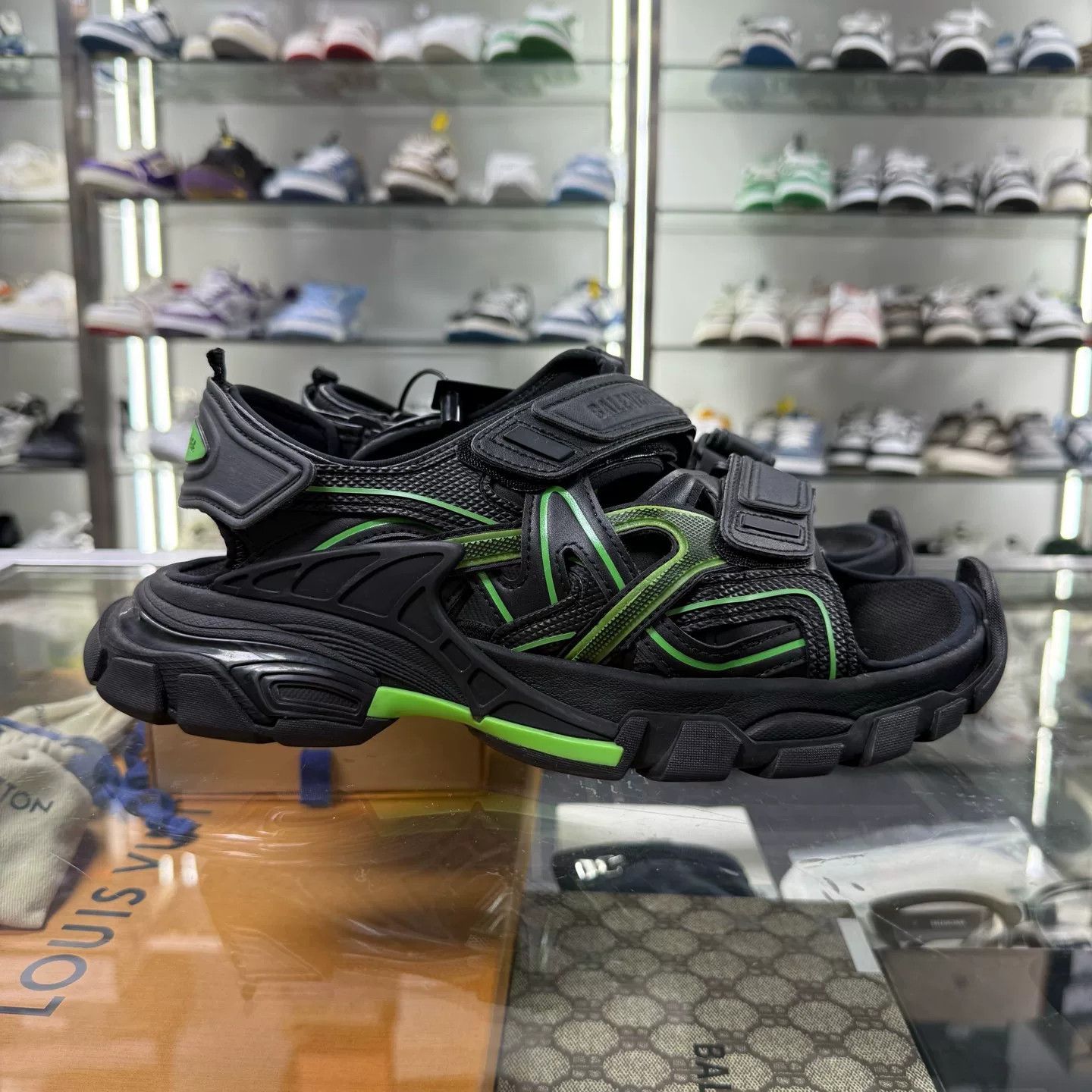 Balenciaga balenciaga track sandals in black and green Size US 7 / EU 40 - 2 Thumbnail