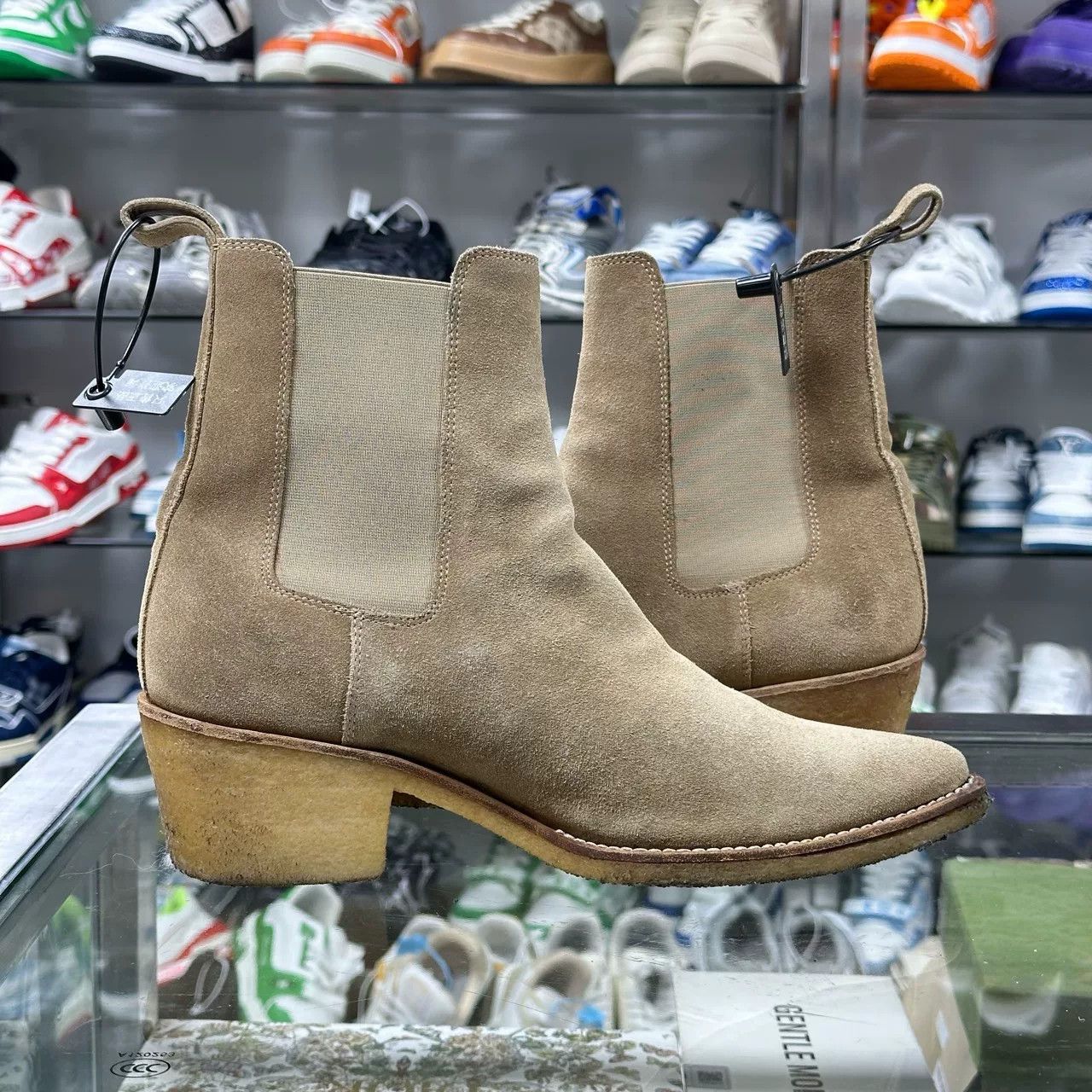 Amiri amiri suede chelsea boots with rubber sole Size US 8 / EU 41 - 3 Thumbnail