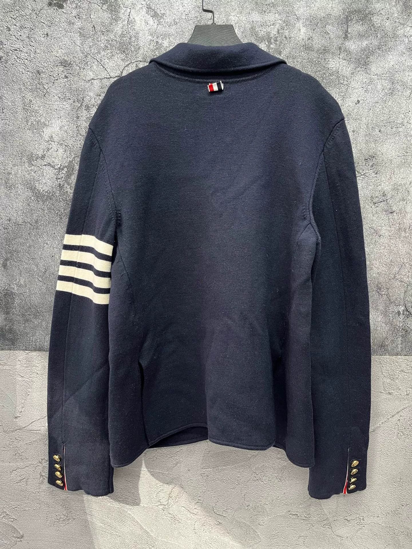 Thom Browne thom browne navy wool knit jacket Size US L / EU 52-54 / 3 - 3 Thumbnail