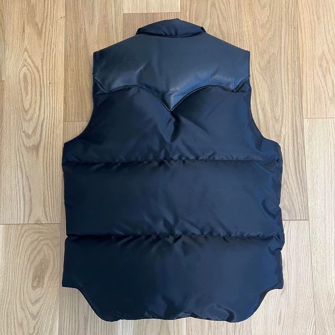 Rocky Mountain Featherbed black puffer vest from rocky mountain porter Size US M / EU 48-50 / 2 - 2 Thumbnail
