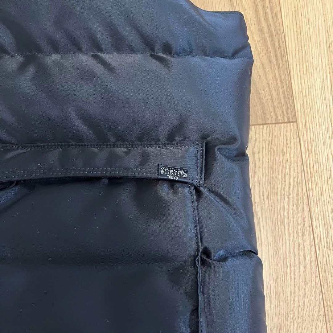 Rocky Mountain Featherbed black puffer vest from rocky mountain porter Size US M / EU 48-50 / 2 - 4 Thumbnail