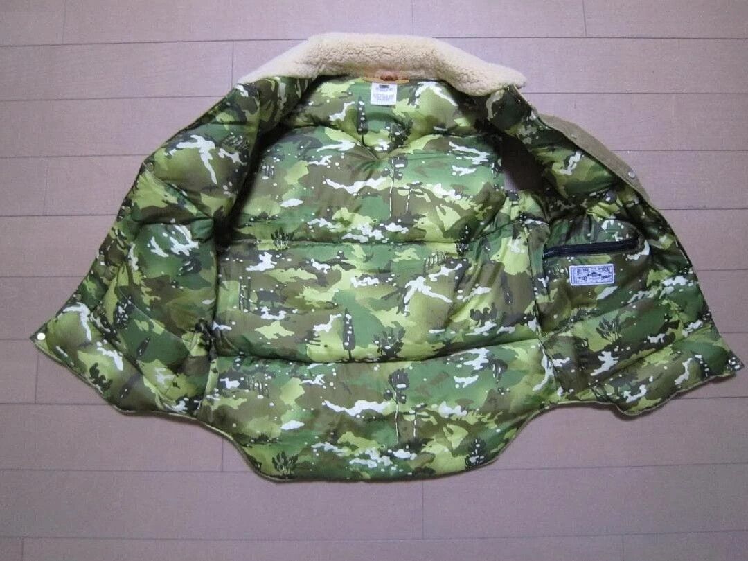 Rocky Mountain Featherbed rocky mountain down vest with collar Size US L / EU 52-54 / 3 - 3 Thumbnail