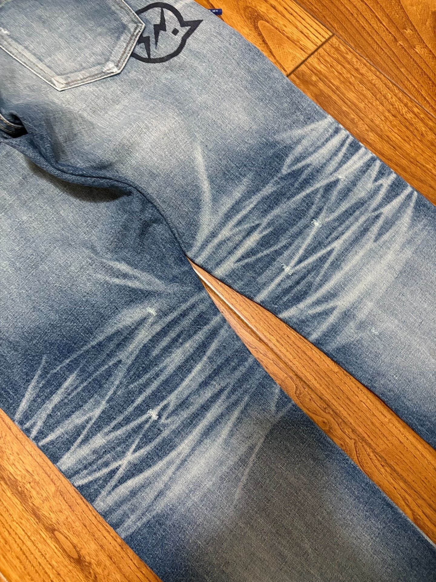 Fragment Design denim by vanquish & fragment distressed jeans Size US 30 / EU 46 - 4 Thumbnail