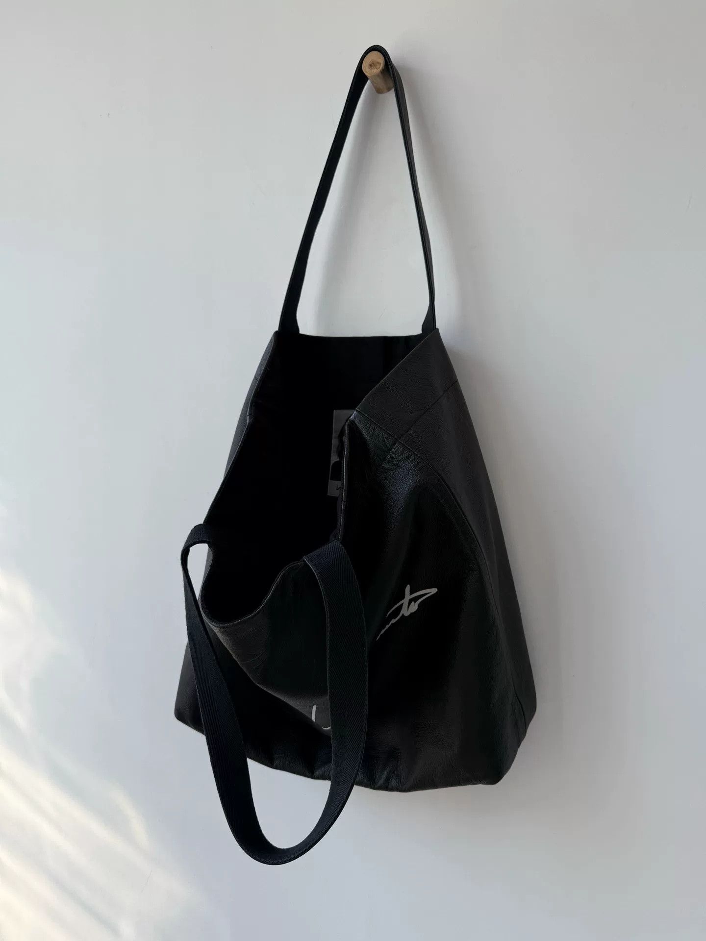 Yohji Yamamoto Yohji Yamamoto Signature Black Tote Bag Size ONE SIZE - 3 Thumbnail