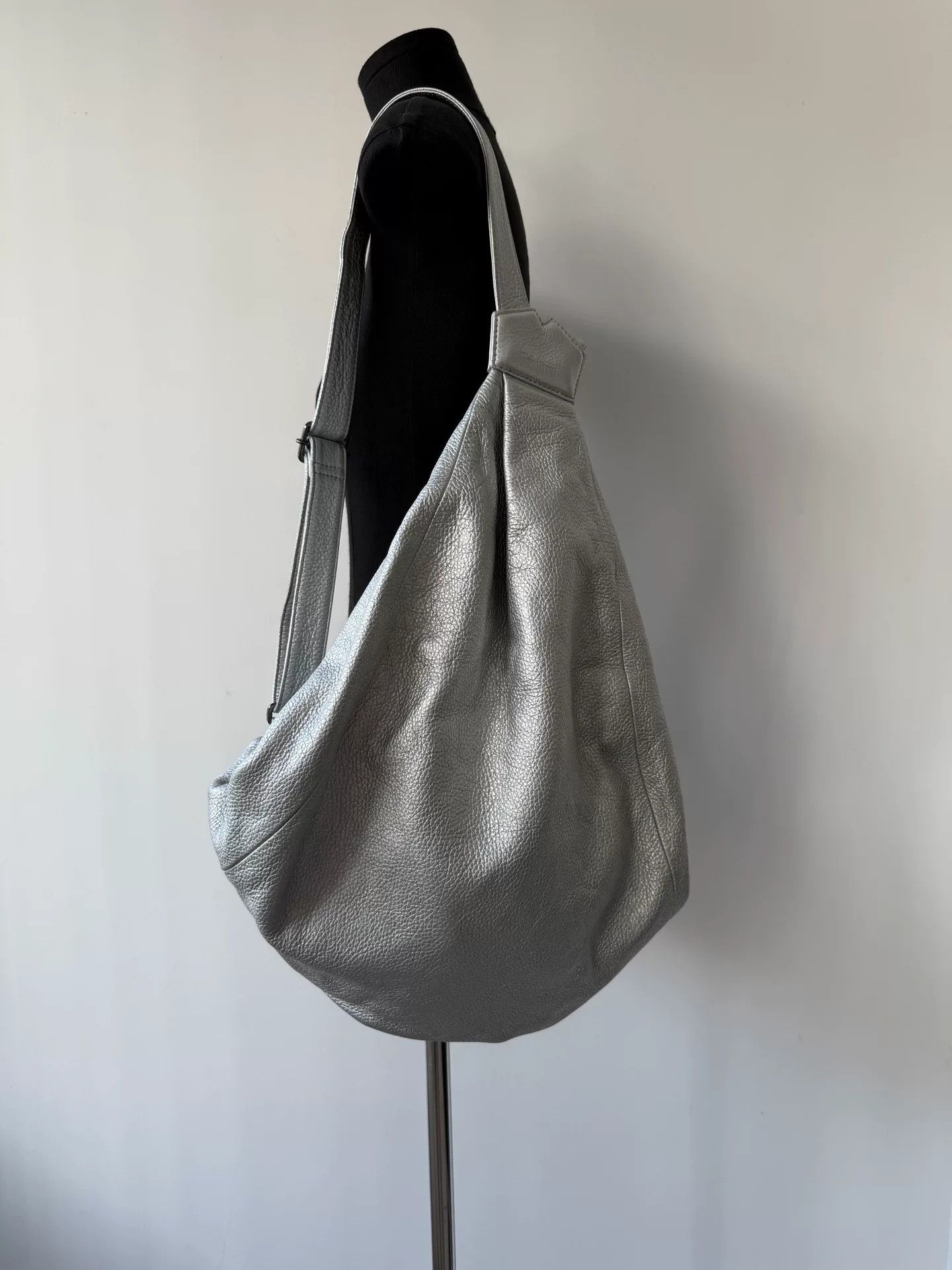 Yohji Yamamoto Yohji Yamamoto Silver Leather Backpack Size ONE SIZE - 5 Thumbnail