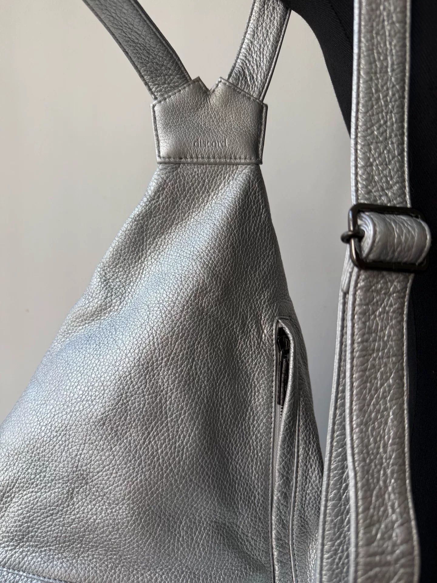 Yohji Yamamoto Yohji Yamamoto Silver Leather Backpack Size ONE SIZE - 7 Thumbnail