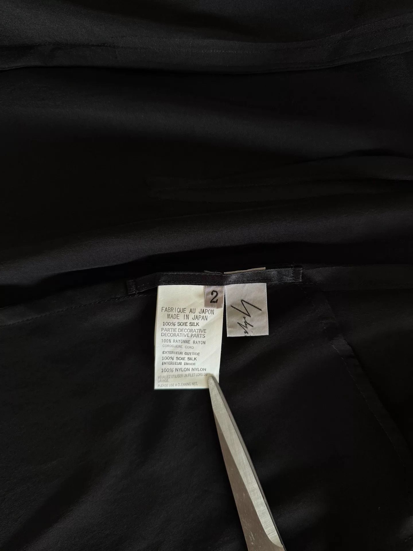 Yohji Yamamoto black silk blazer with belt detail Size M / US 6-8 / IT 42-44 - 8 Thumbnail