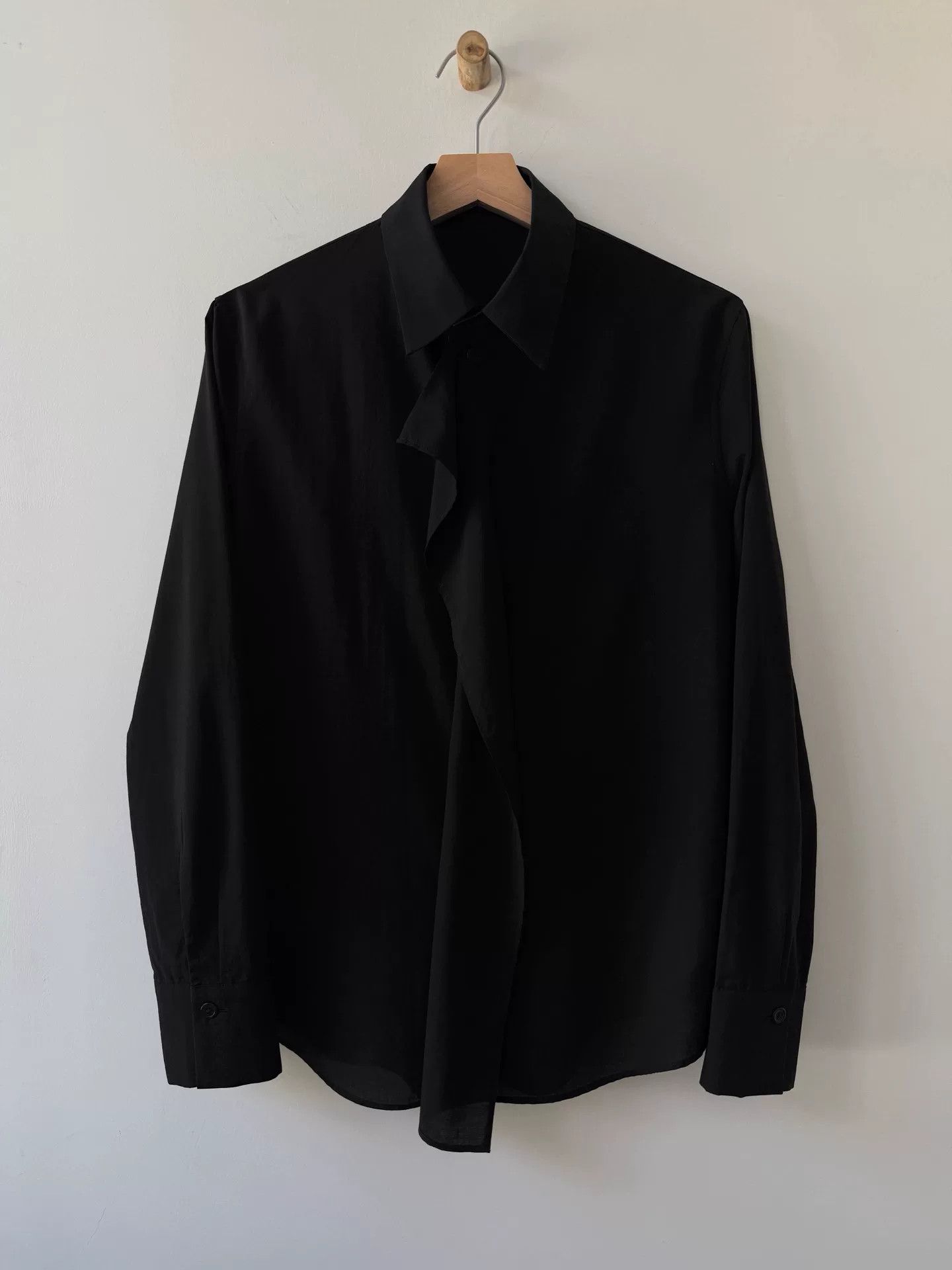 Yohji Yamamoto minimalist black shirt with unique collar Size US M / EU 48-50 / 2 - 5 Thumbnail