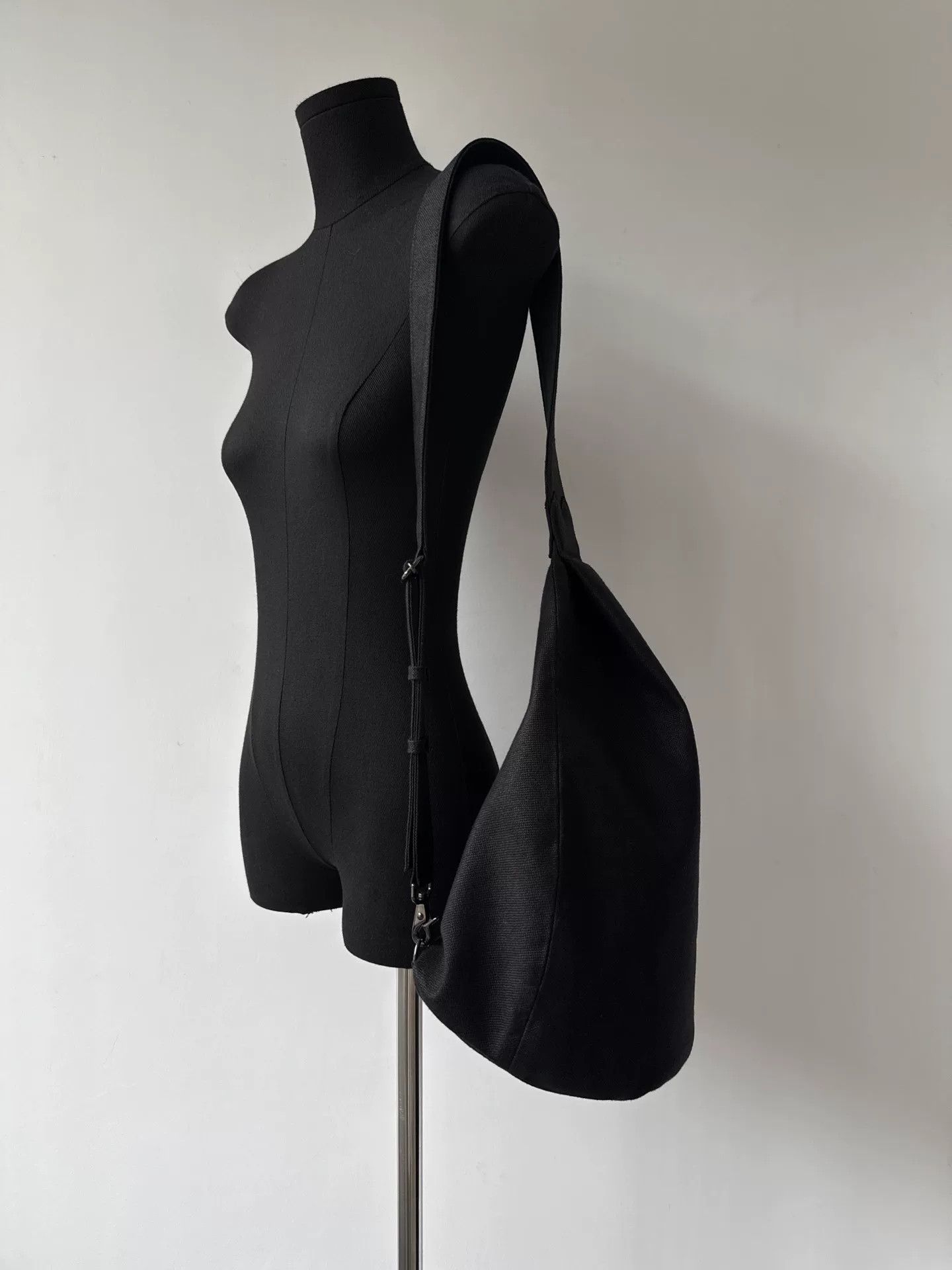 Yohji Yamamoto Yohji Yamamoto Black Linen Shoulder Bag Size ONE SIZE - 6 Thumbnail
