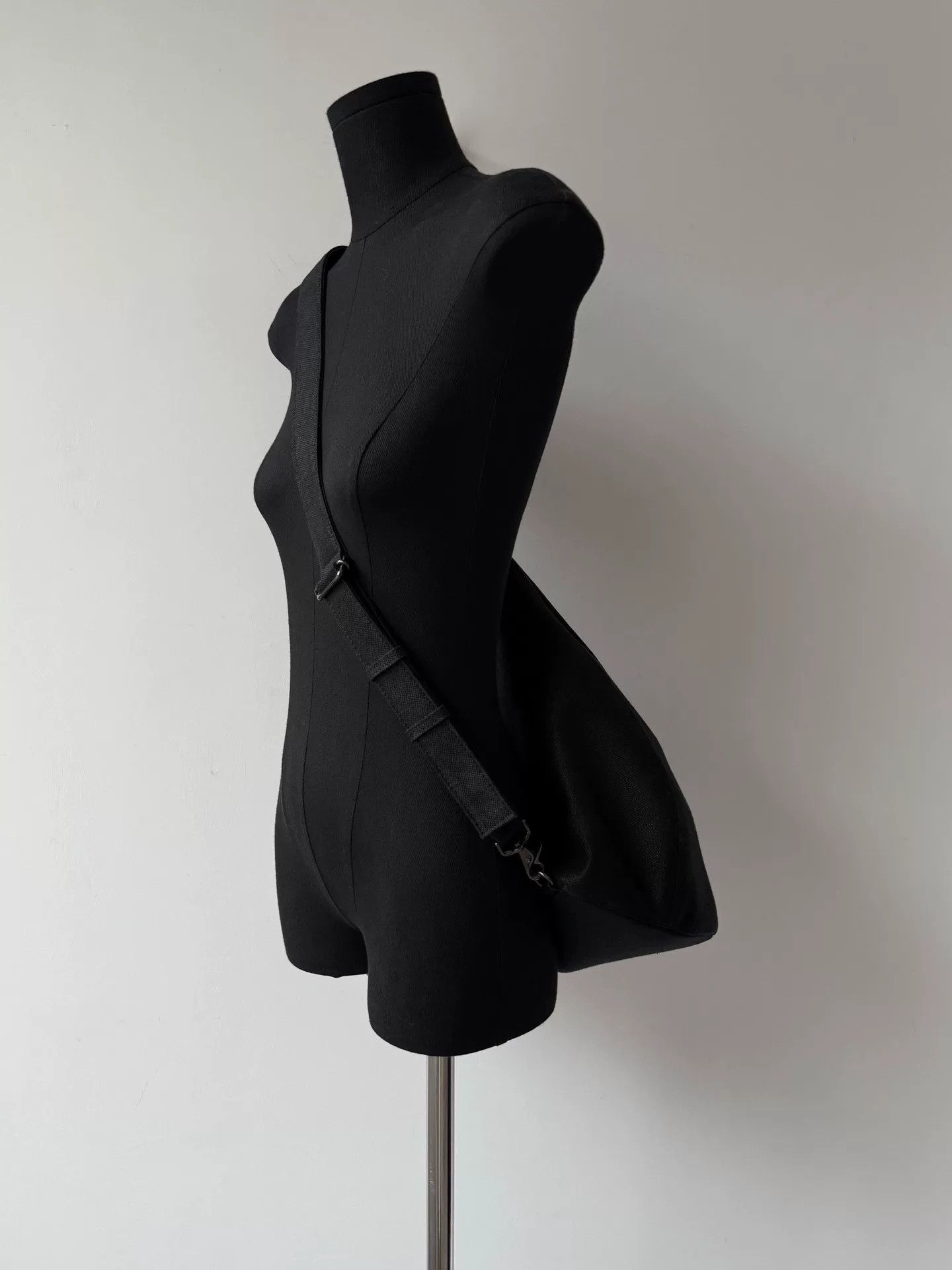 Yohji Yamamoto Yohji Yamamoto Black Linen Shoulder Bag Size ONE SIZE - 3 Thumbnail