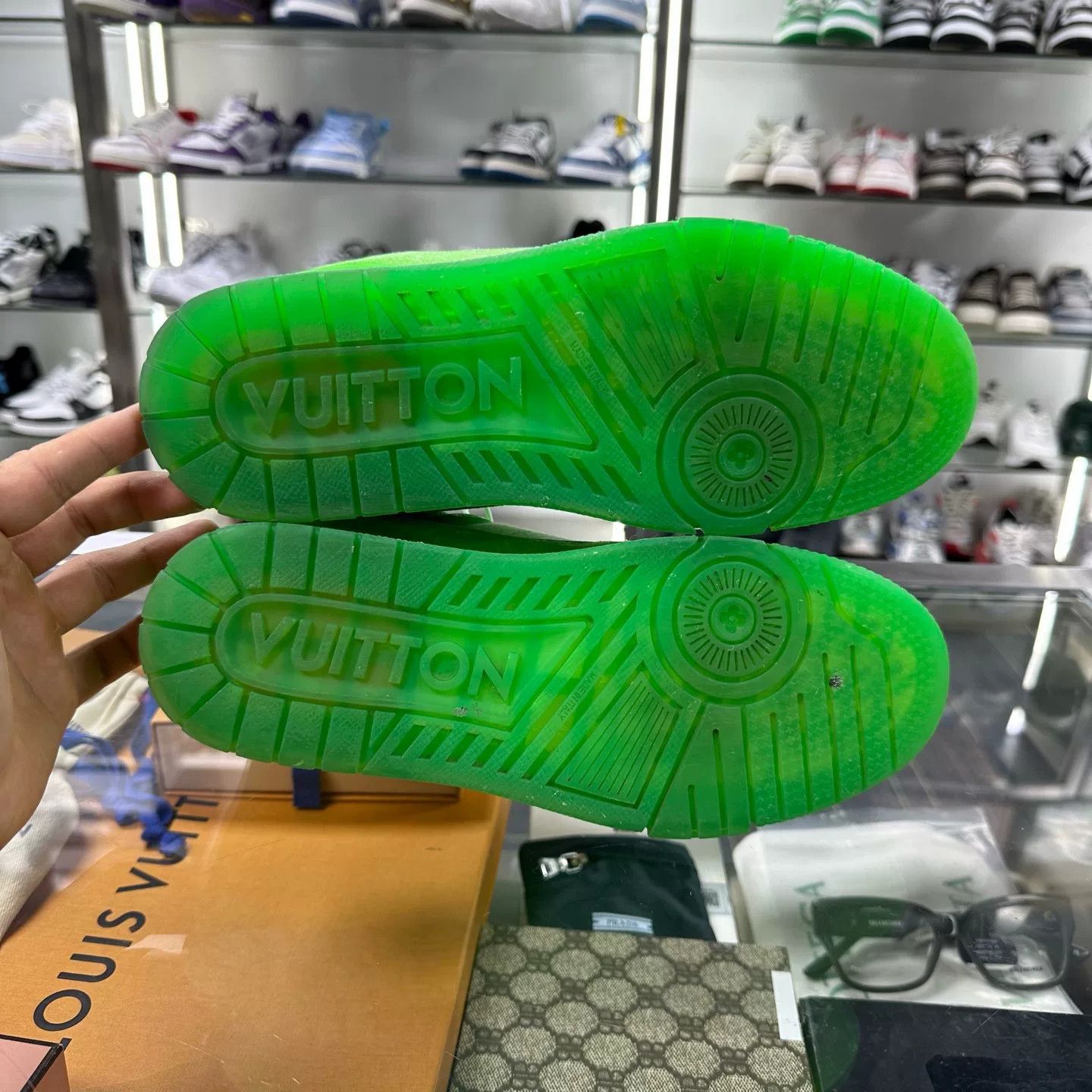 Louis Vuitton lv trainer bright green sneakers size uk5.5 Size US 6.5 / EU 39-40 - 7 Thumbnail