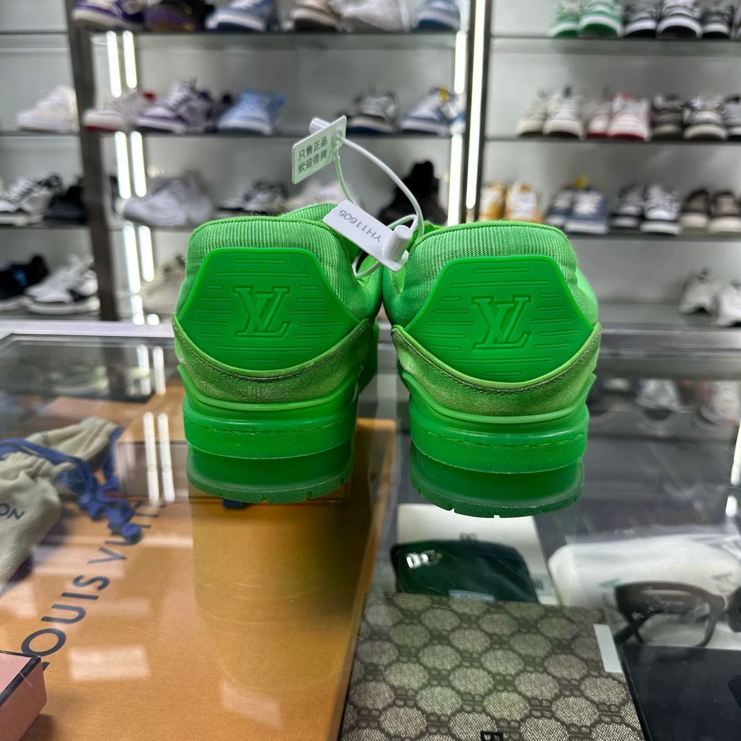Louis Vuitton lv trainer bright green sneakers size uk5.5 Size US 6.5 / EU 39-40 - 6 Thumbnail