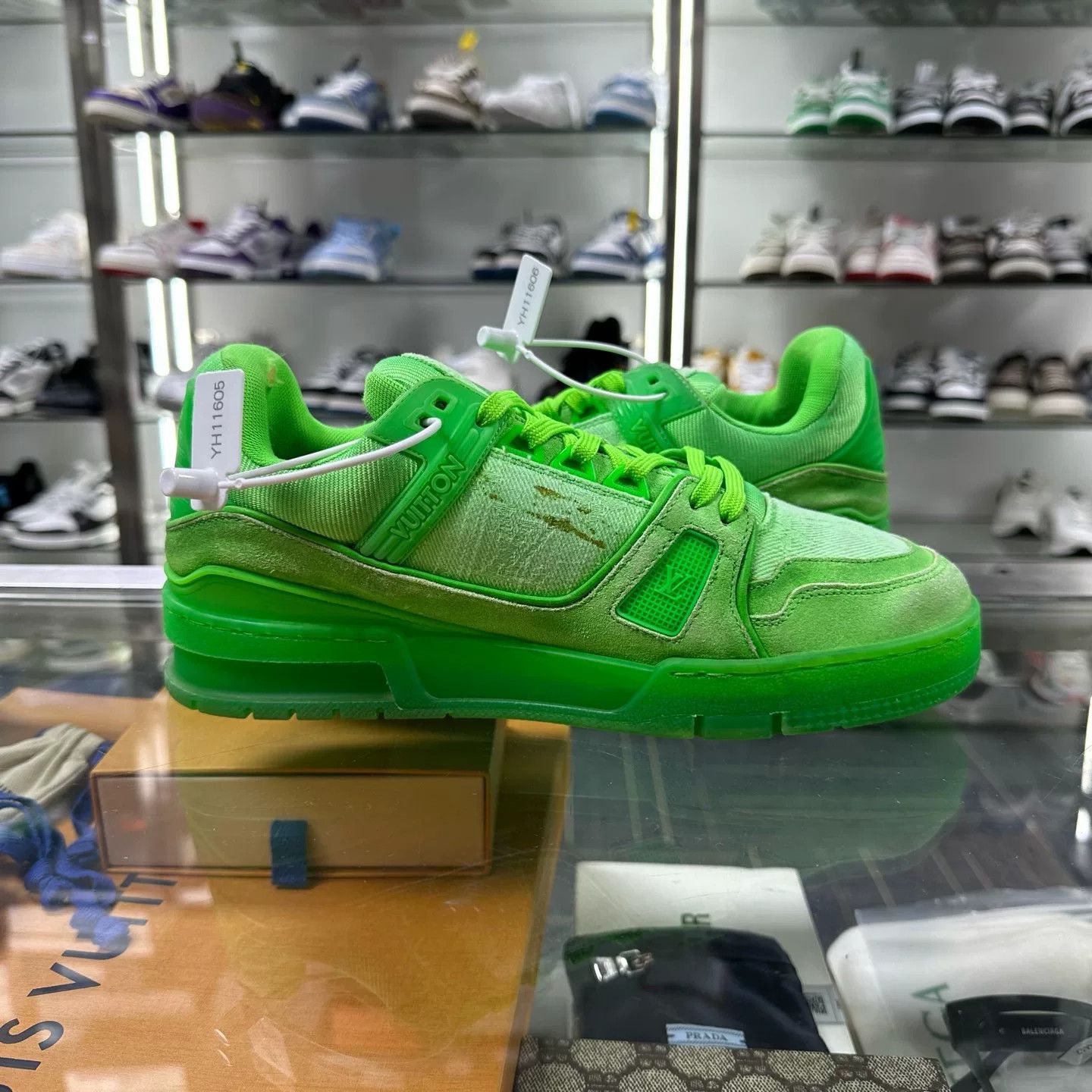 Louis Vuitton lv trainer bright green sneakers size uk5.5 Size US 6.5 / EU 39-40 - 4 Thumbnail
