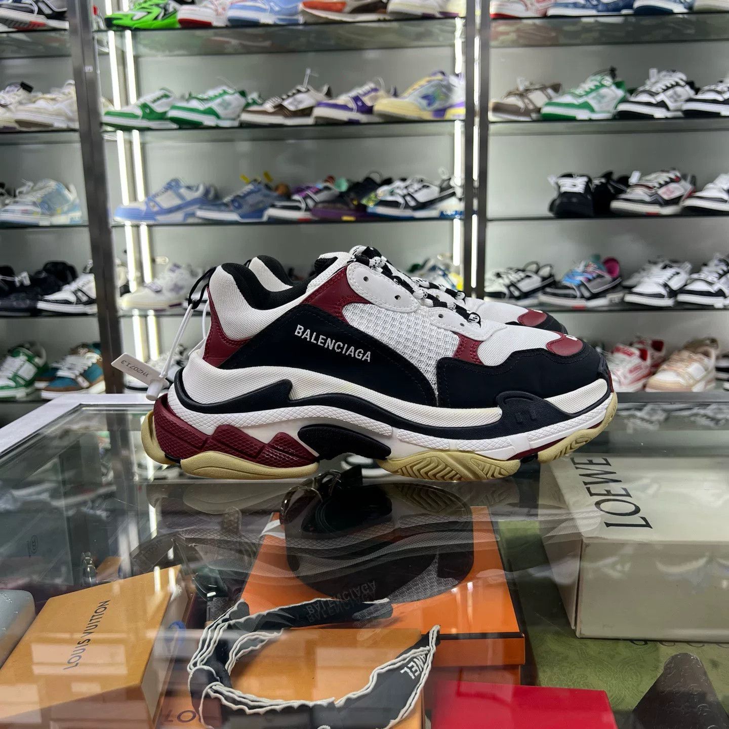 Balenciaga Balenciaga Black Red Dad Sneakers Size 41 Size US 8 / EU 41 - 2 Thumbnail