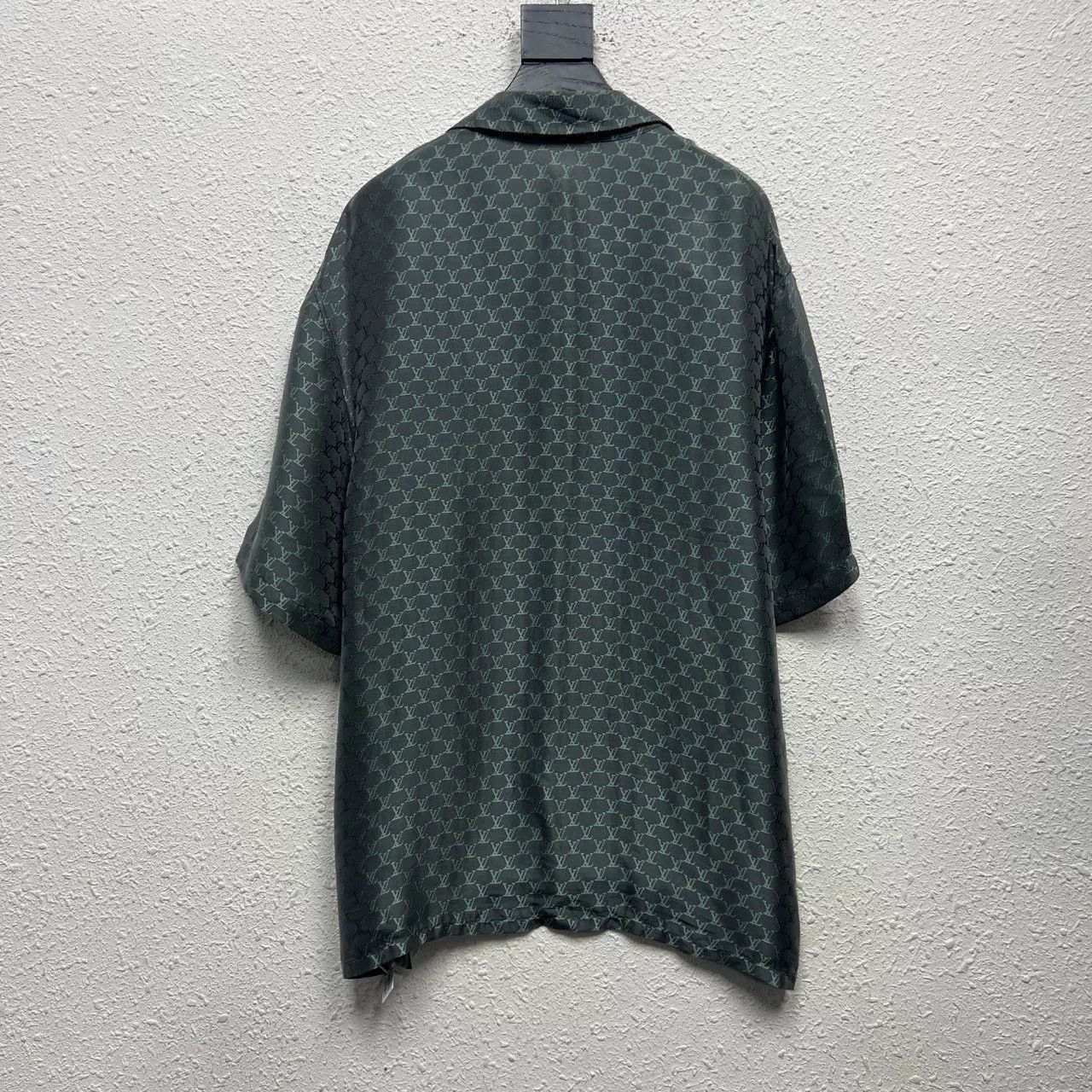 Louis Vuitton LV Louis Vuitton Short Sleeve Shirt SS24 Size US S / EU 44-46 / 1 - 2 Thumbnail