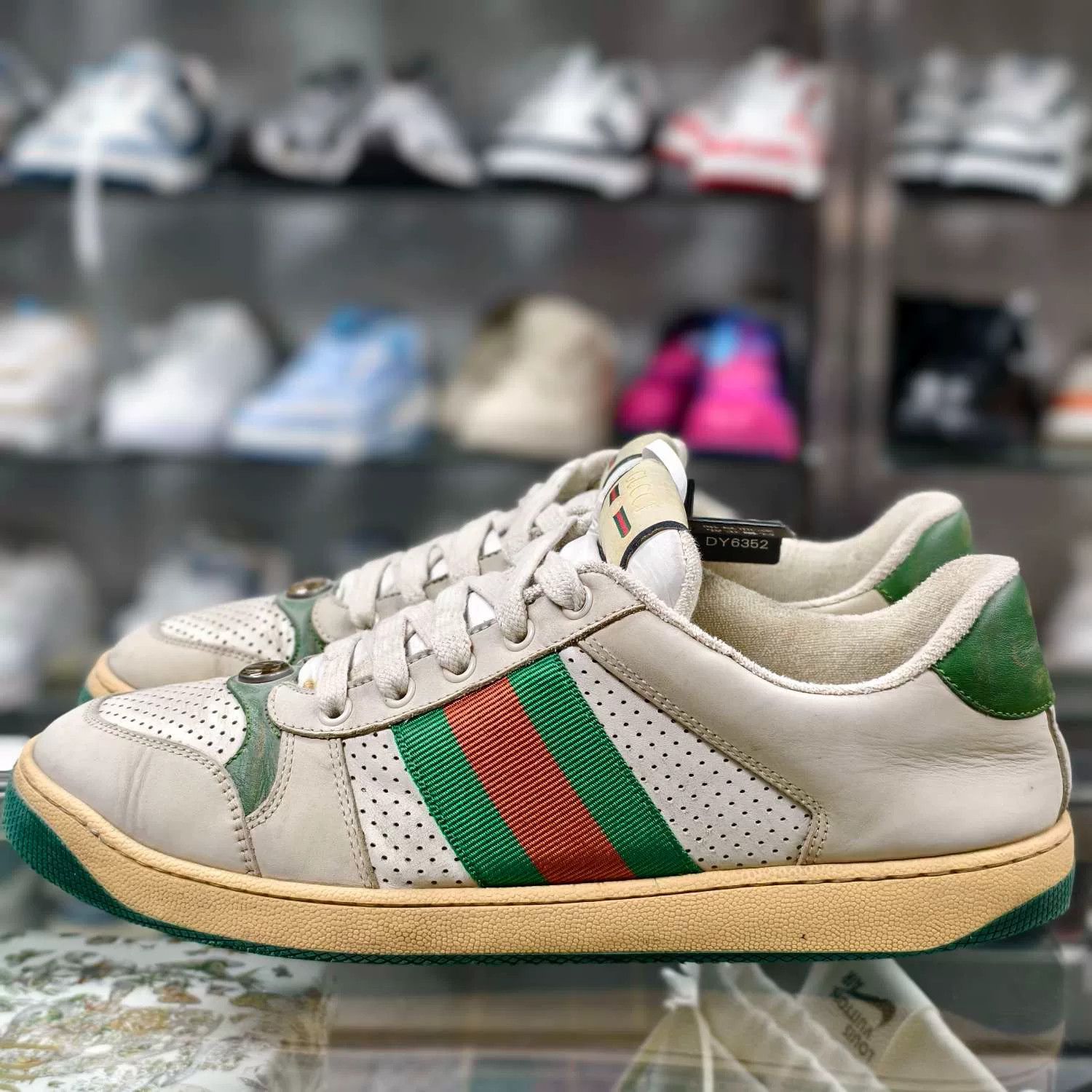 Gucci gucci distressed sneakers size 8 for men Size US 10 / EU 43 - 4 Thumbnail