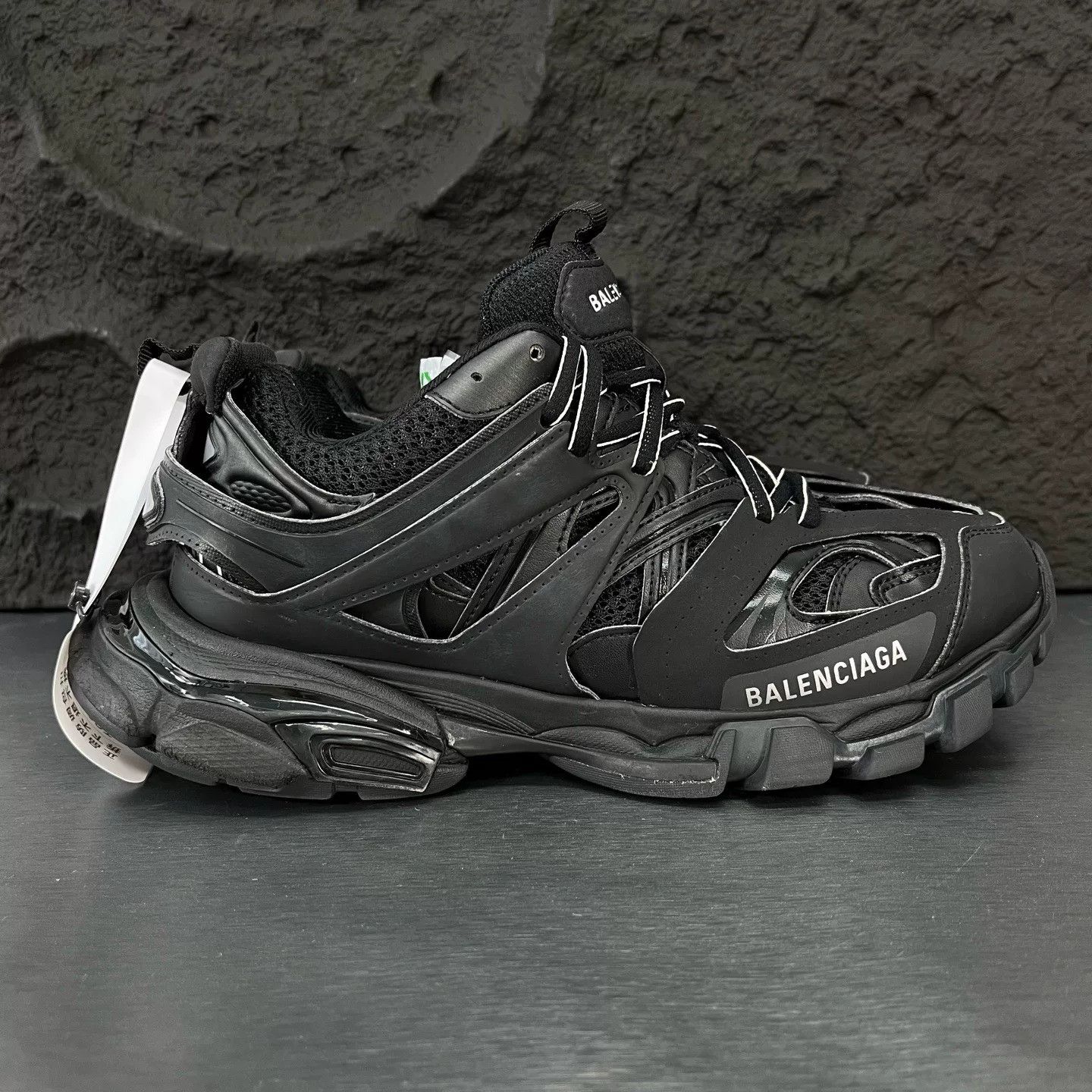 Balenciaga balenciaga track low-top dad sneakers for men Size US 7 / EU 40 - 3 Thumbnail
