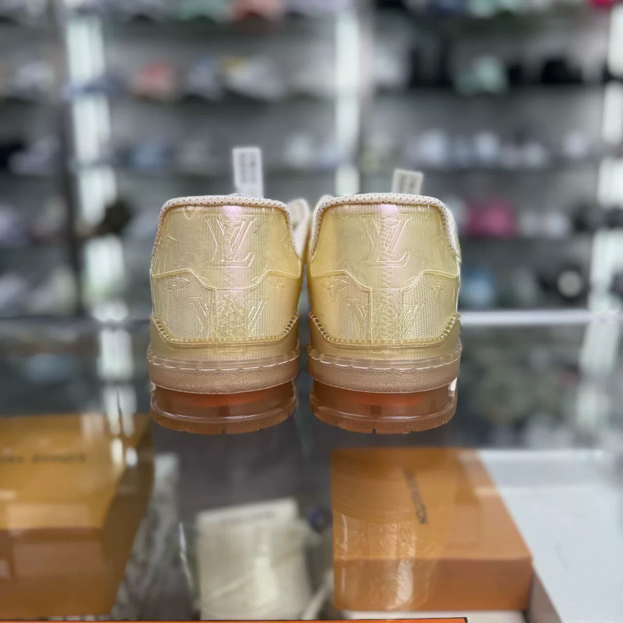 Louis Vuitton lv trainer transparent white uk7.5 Size US 8.5 / EU 41-42 - 6 Thumbnail