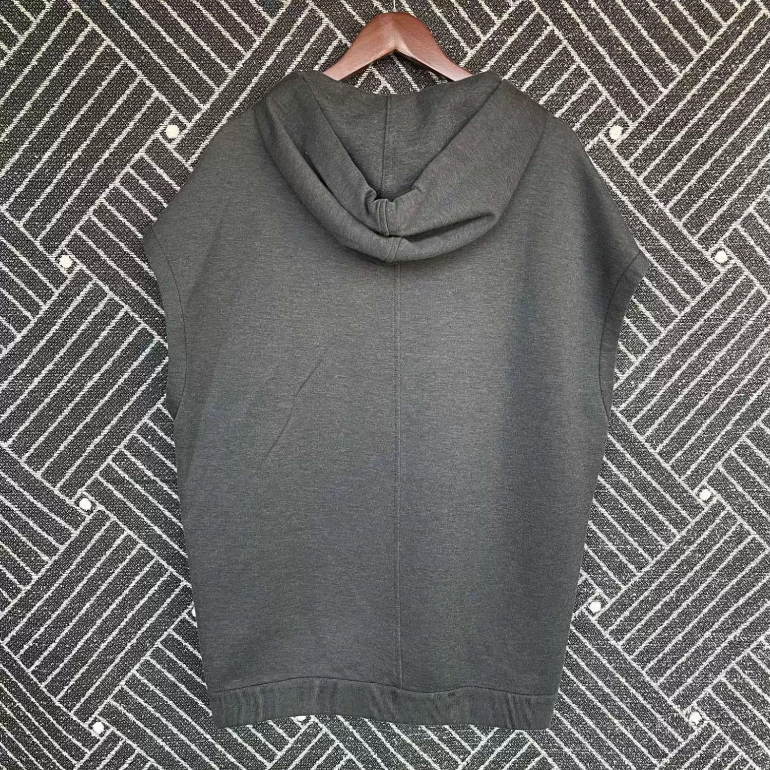 Louis Vuitton louis vuitton gray sleeveless hoodie for women Size S / US 4 / IT 40 - 2 Thumbnail