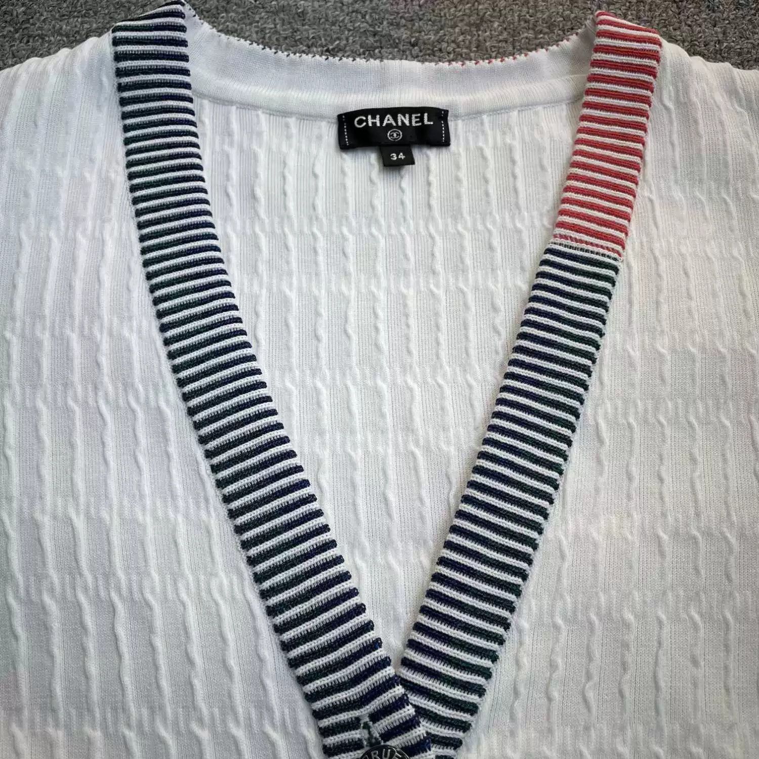Chanel white striped knit cardigan by Chanel Size S / US 4 / IT 40 - 4 Thumbnail