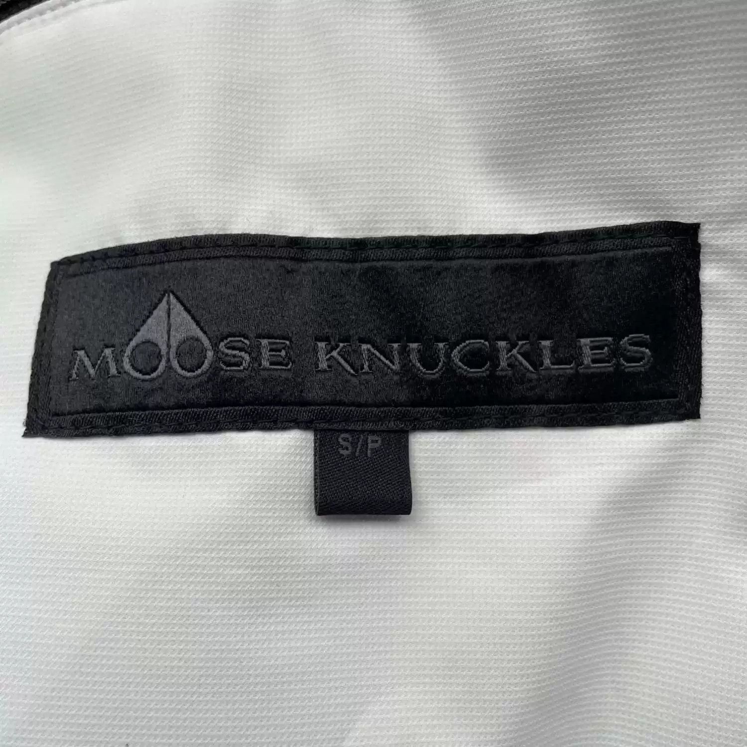 Moose Knuckles white belted knee-length down jacket Size S / US 4 / IT 40 - 6 Thumbnail