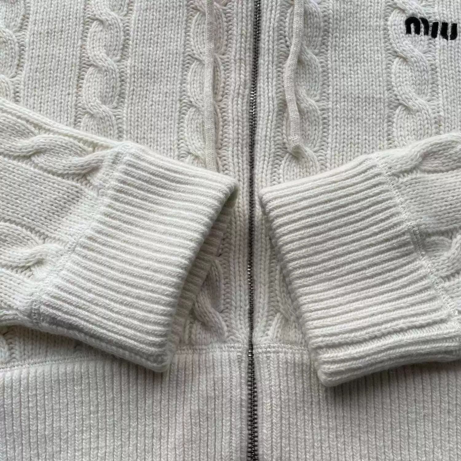 Miu Miu miu miu logo cropped knit hoodie Size M / US 6-8 / IT 42-44 - 3 Thumbnail