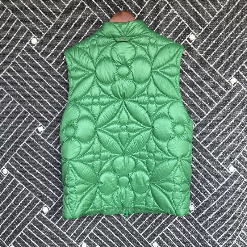 Louis Vuitton louis vuitton men's green quilted vest Size US L / EU 52-54 / 3 - 2 Thumbnail