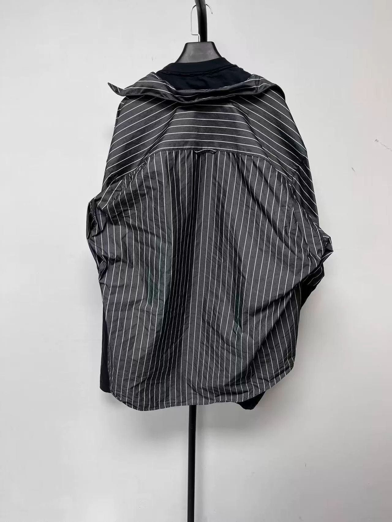 Balenciaga black striped long sleeve button-up shirt Size US M / EU 48-50 / 2 - 2 Thumbnail
