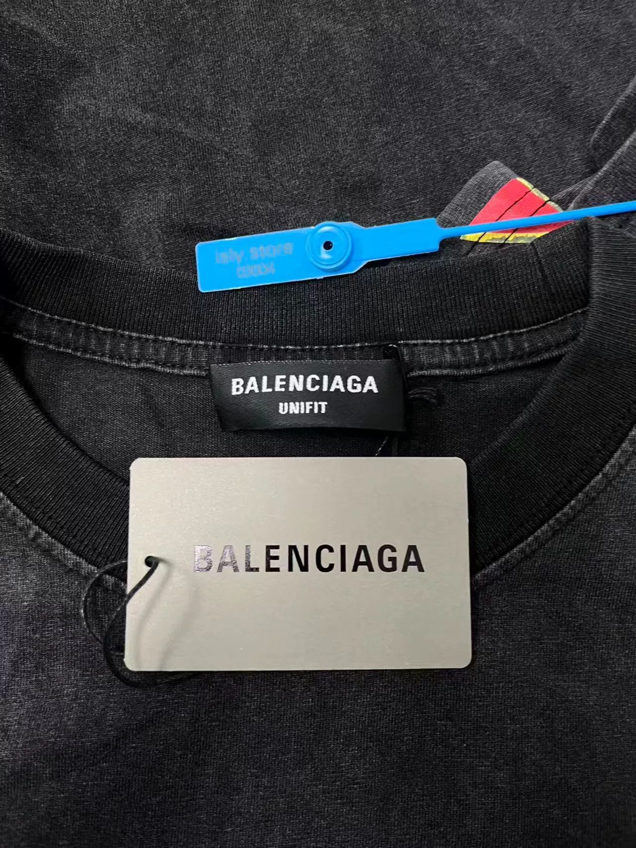 Balenciaga Balenciaga Logo Hunter Graphic Short Sleeve T-Shirt Size US M / EU 48-50 / 2 - 4 Thumbnail
