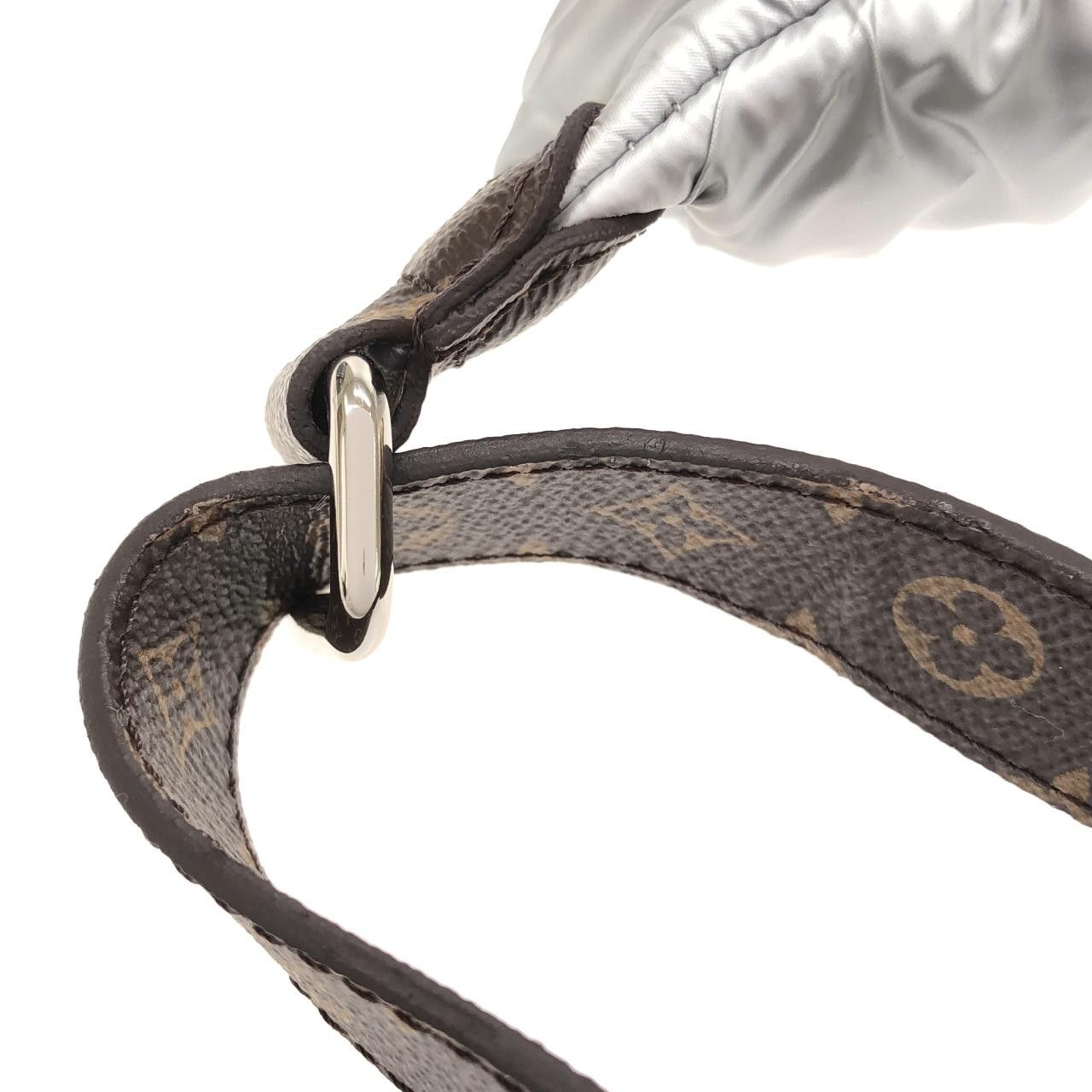 Louis Vuitton Louis Vuitton Louis Vuitton Monogram LV Pillow Maxi Nylon Bum Bag Canvas Belt Bag M20971 DUTY FREE for USA Size ONE SIZE - 5 Thumbnail