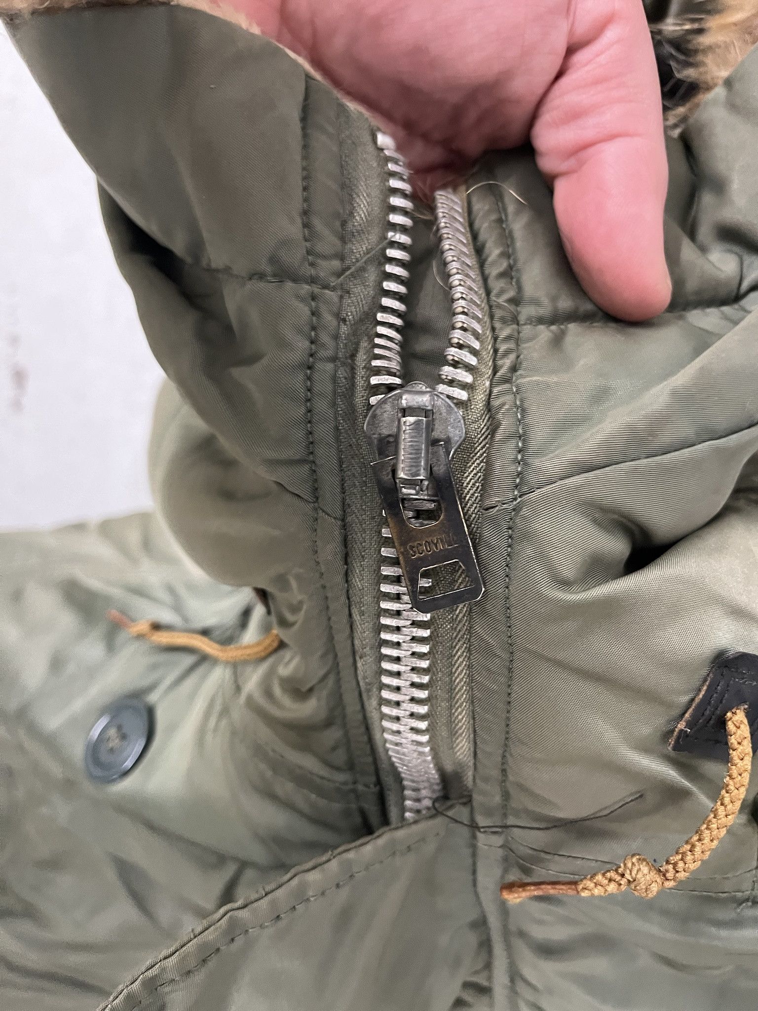 Vintage Vintage 1970s Golden Fleece Military N-3B Parka Flight Jacket Size 40 Size US L / EU 52-54 / 3 - 3 Thumbnail