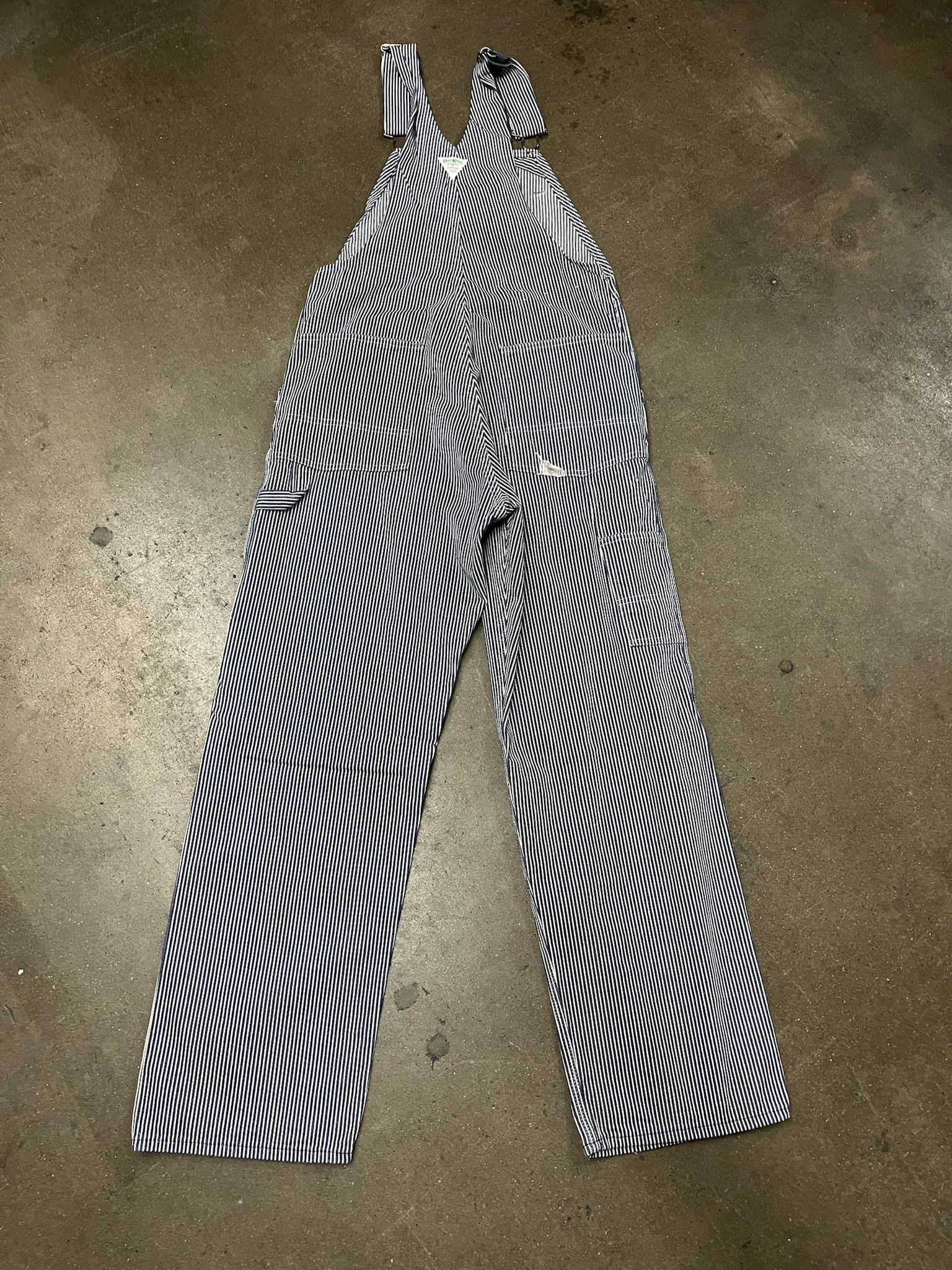 Carhartt × Vintage Vintage 1990s Osh Kosh Overalls Size 34 Size US M / EU 48-50 / 2 - 4 Thumbnail
