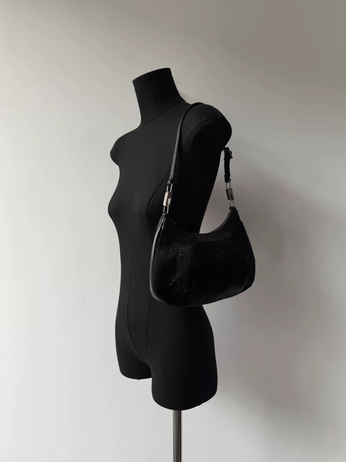 Yohji Yamamoto Yohji Yamamoto Zen-Inspired Black Bag Size ONE SIZE - 6 Thumbnail