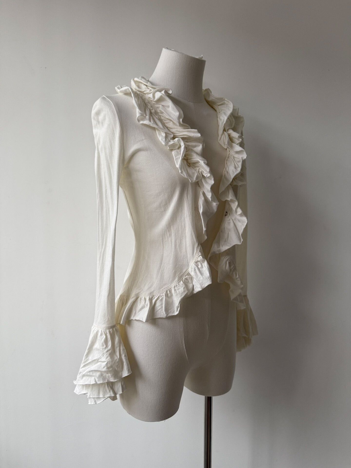 Jean Paul Gaultier Jean Paul Gaultier Ruffled Cream Top Size XS / US 0-2 / IT 36-38 - 4 Thumbnail