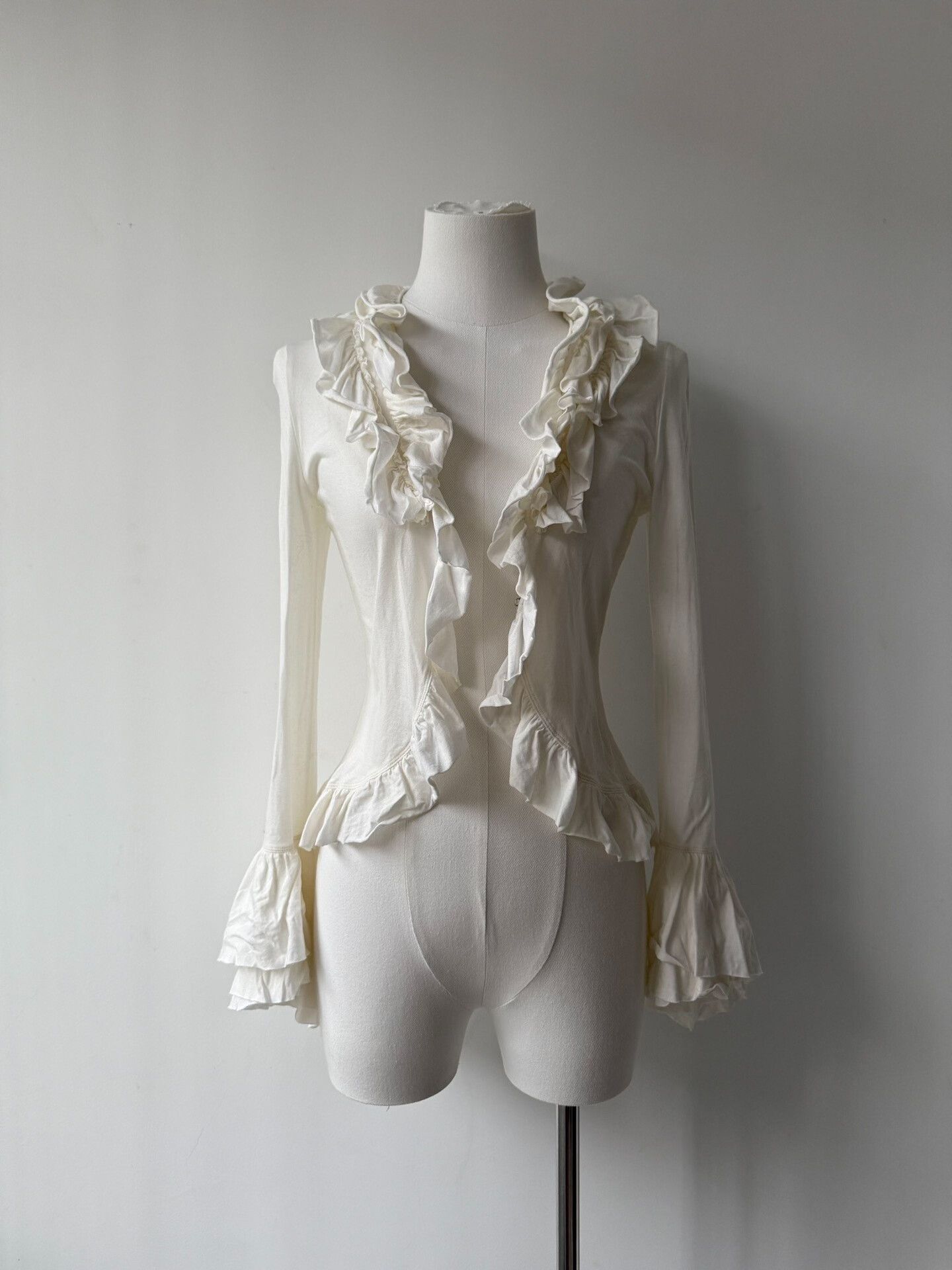 Jean Paul Gaultier Jean Paul Gaultier Ruffled Cream Top Size XS / US 0-2 / IT 36-38 - 3 Thumbnail