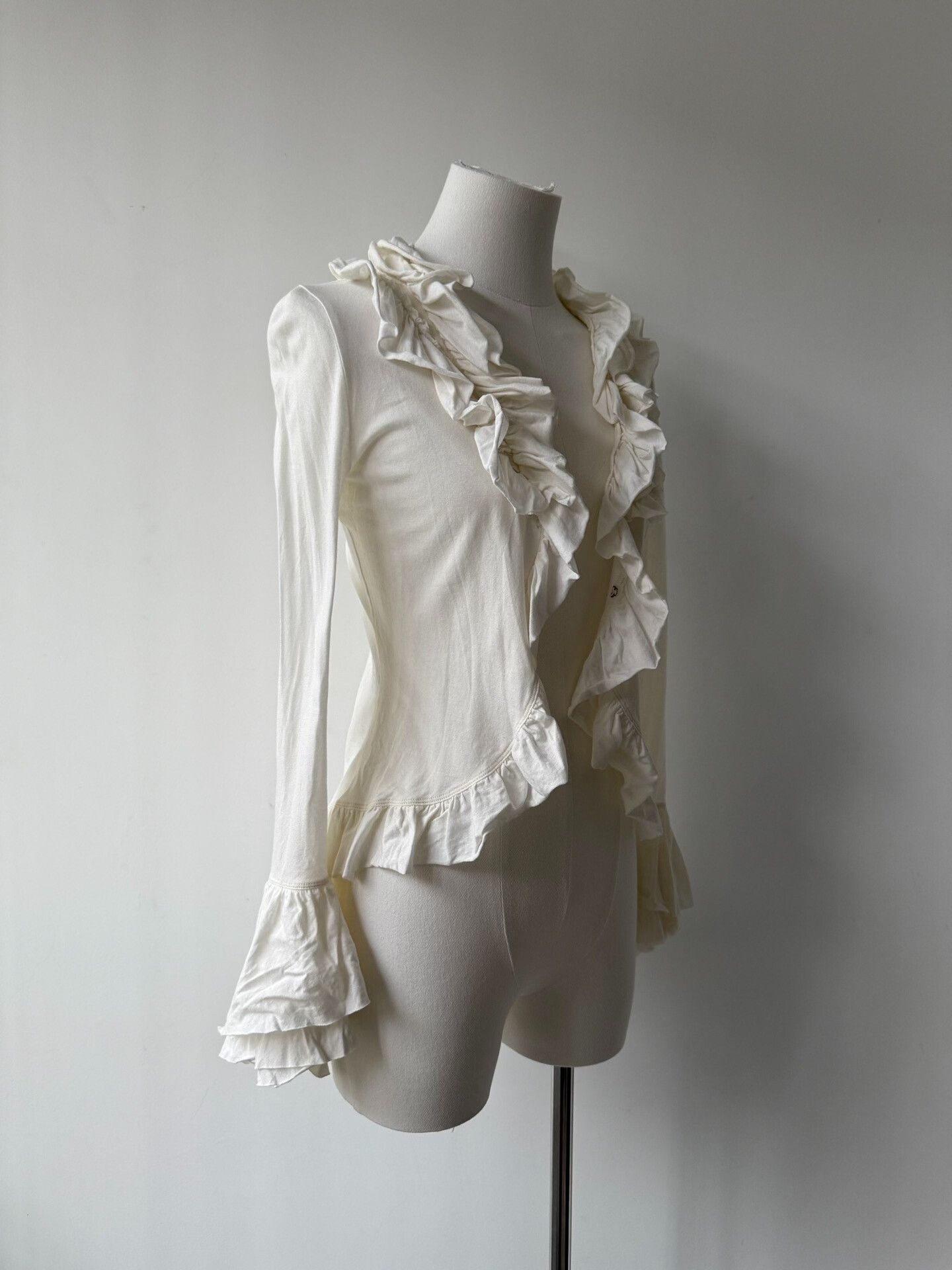 Jean Paul Gaultier Jean Paul Gaultier Ruffled Cream Top Size XS / US 0-2 / IT 36-38 - 5 Thumbnail