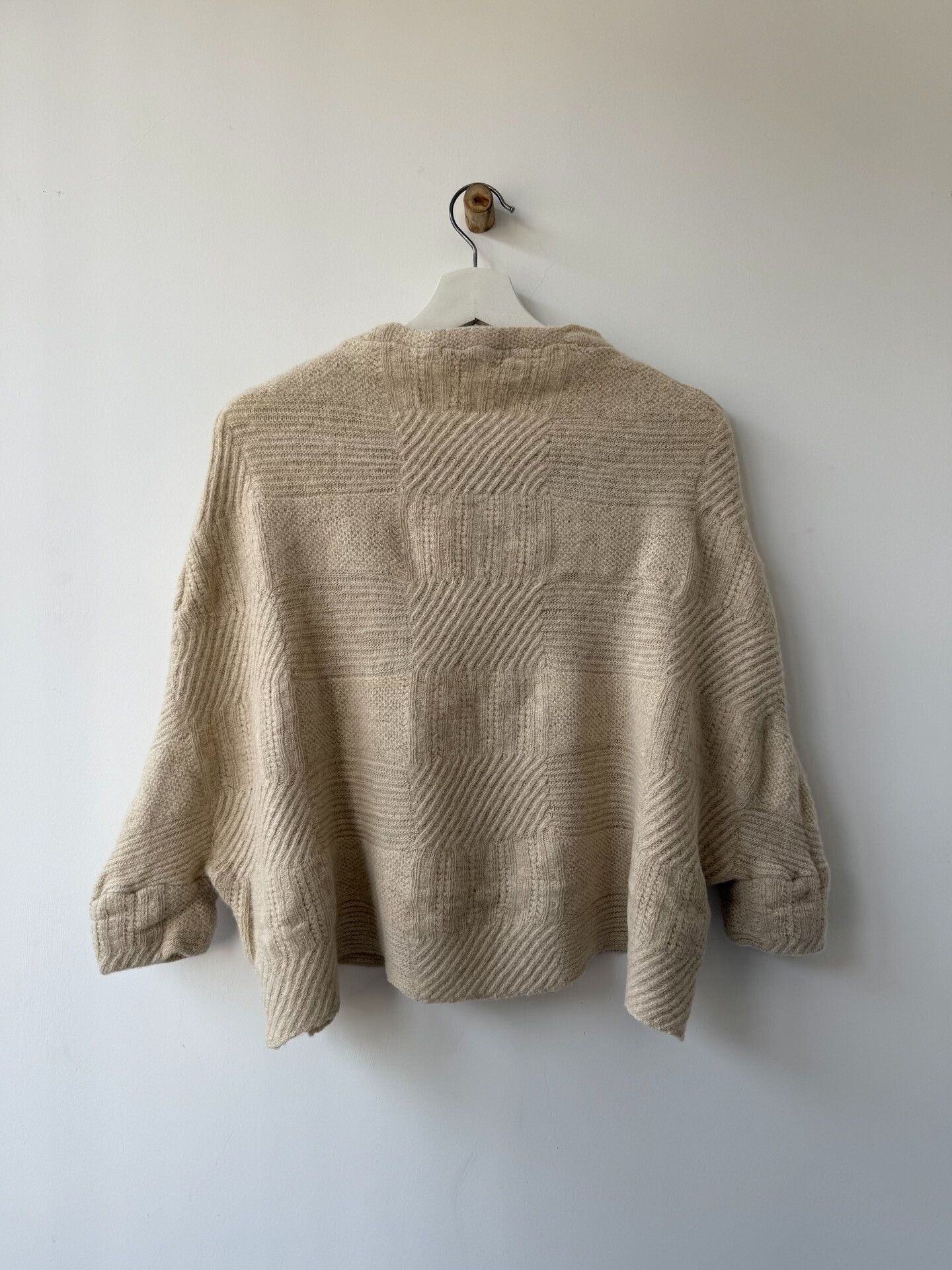Yohji Yamamoto Yohji Yamamoto Short-Sleeve Sweater Size S / US 4 / IT 40 - 4 Thumbnail