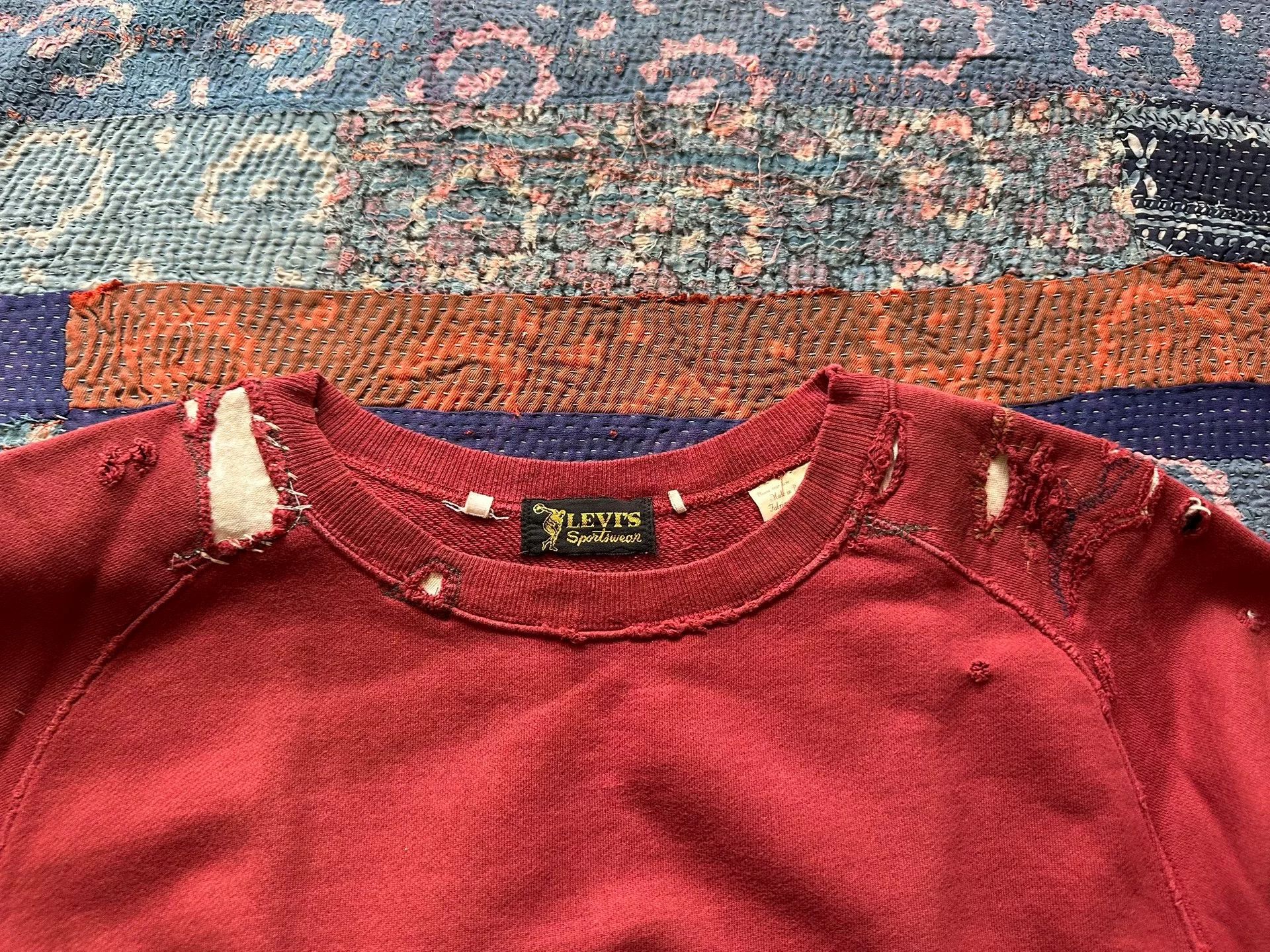 Levi's vintage levi's red distressed long sleeve tee Size US M / EU 48-50 / 2 - 3 Thumbnail