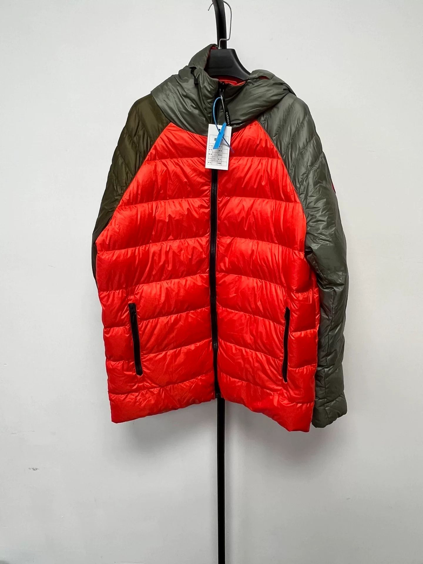 Canada Goose canada goose down jacket in red and green Size US XL / EU 56 / 4 - 2 Thumbnail