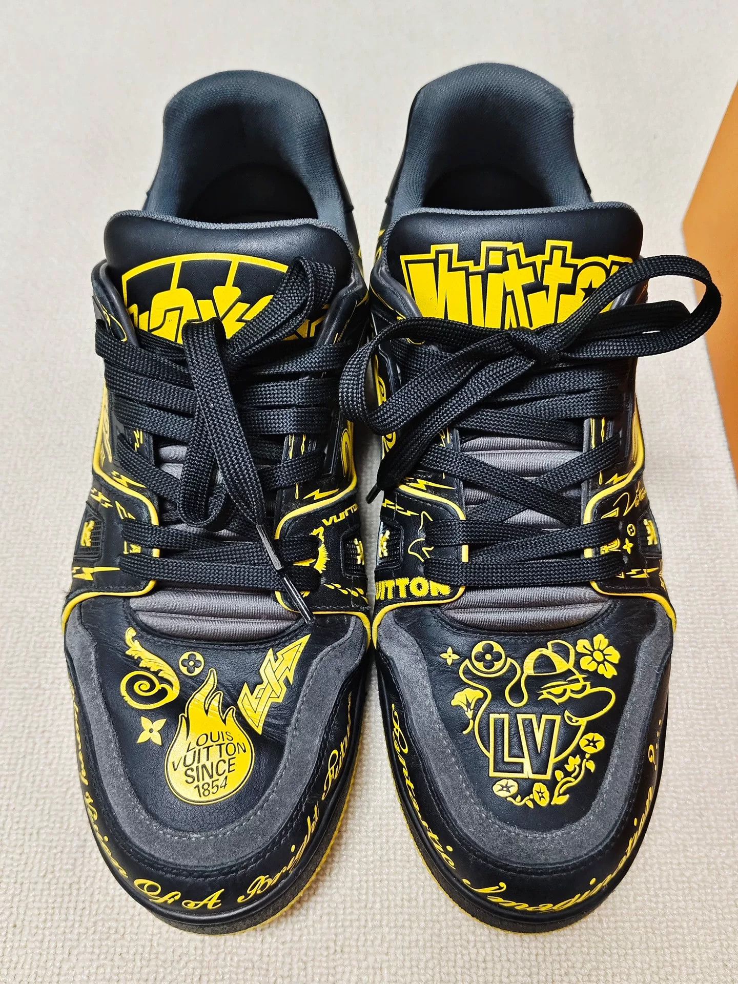 Louis Vuitton louis vuitton dragon year trainer sneakers Size US 10.5 / EU 43-44 - 2 Thumbnail