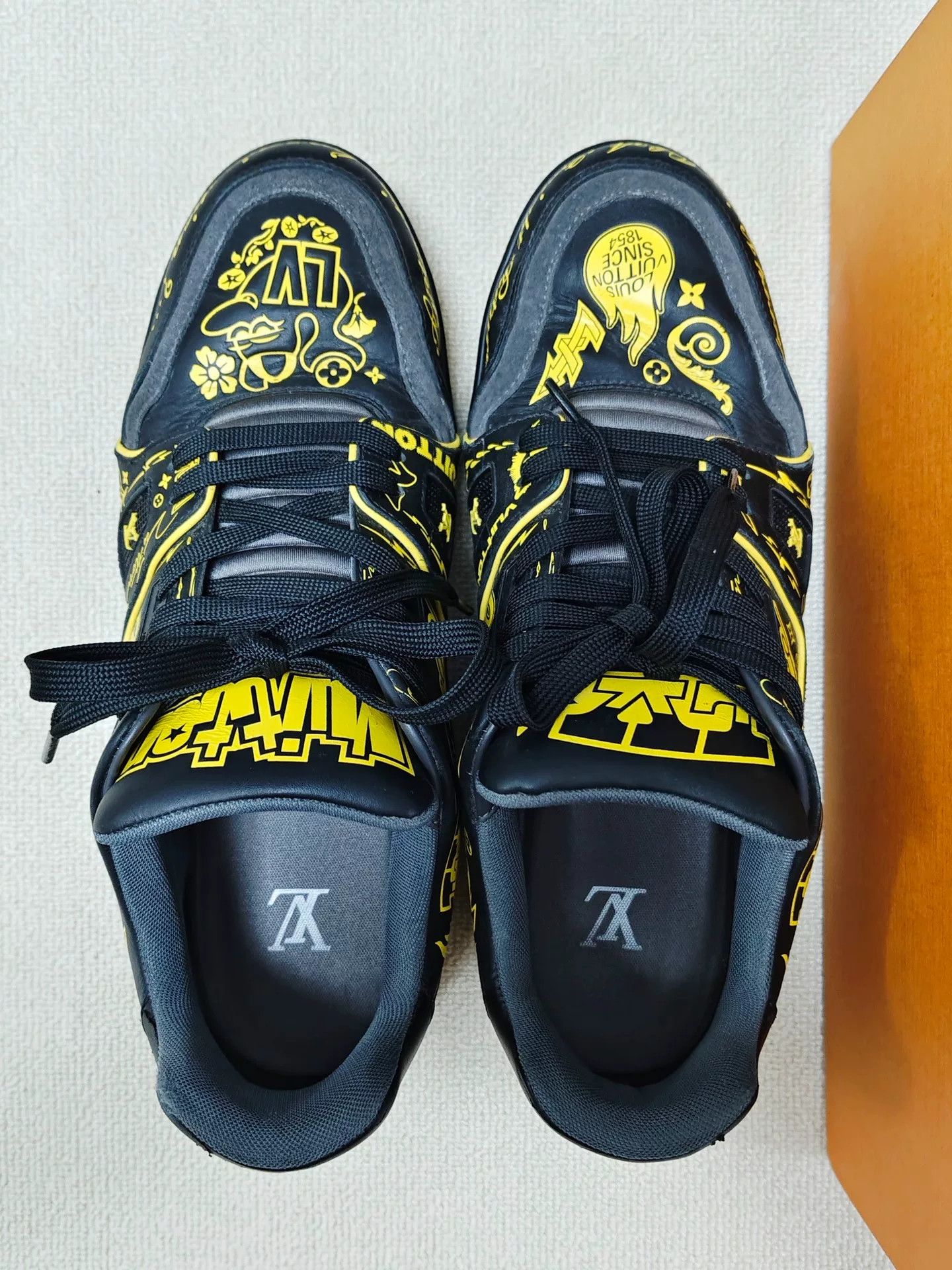 Louis Vuitton louis vuitton dragon year trainer sneakers Size US 10.5 / EU 43-44 - 4 Thumbnail