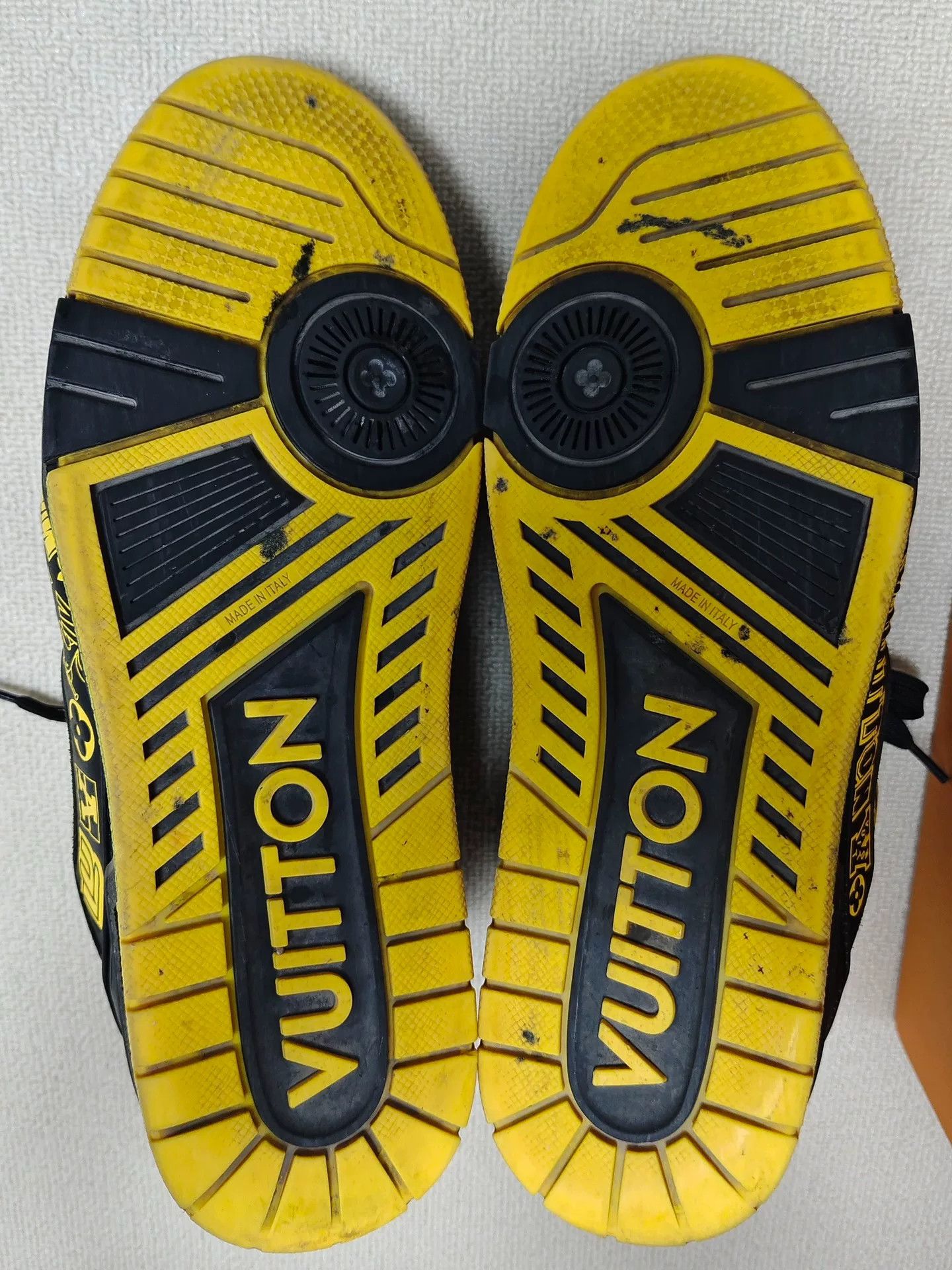 Louis Vuitton louis vuitton dragon year trainer sneakers Size US 10.5 / EU 43-44 - 5 Thumbnail