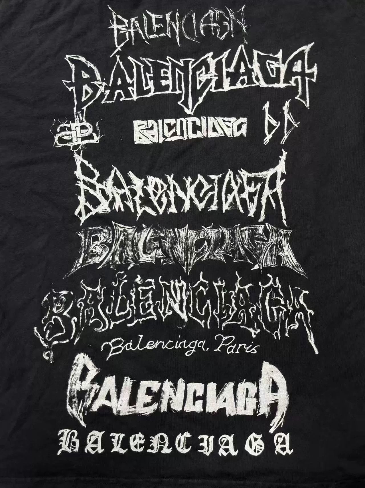 Balenciaga Balenciaga New Year Graphic Long Sleeve T-Shirt Size US M / EU 48-50 / 2 - 3 Thumbnail