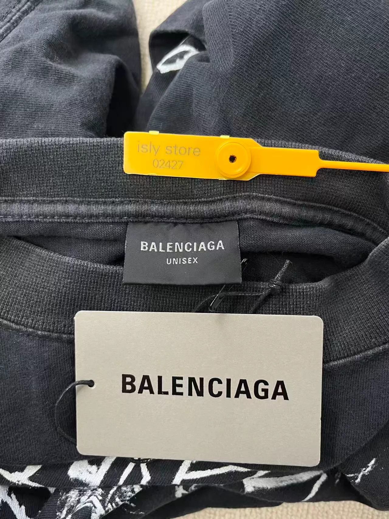 Balenciaga Balenciaga New Year Graphic Long Sleeve T-Shirt Size US M / EU 48-50 / 2 - 4 Thumbnail