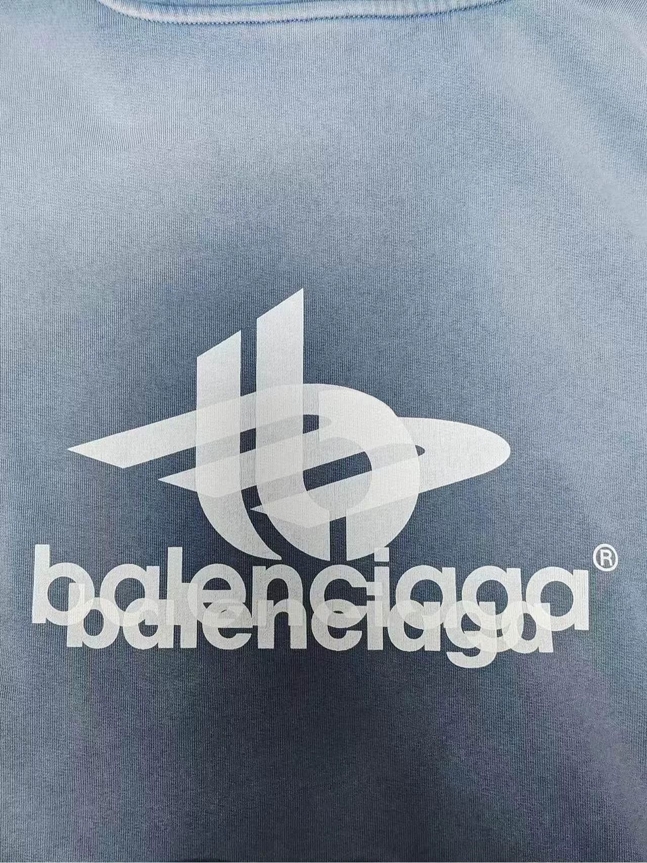 Balenciaga balenciaga blue washed oversized hoodie Size US XXS / EU 40 - 3 Thumbnail