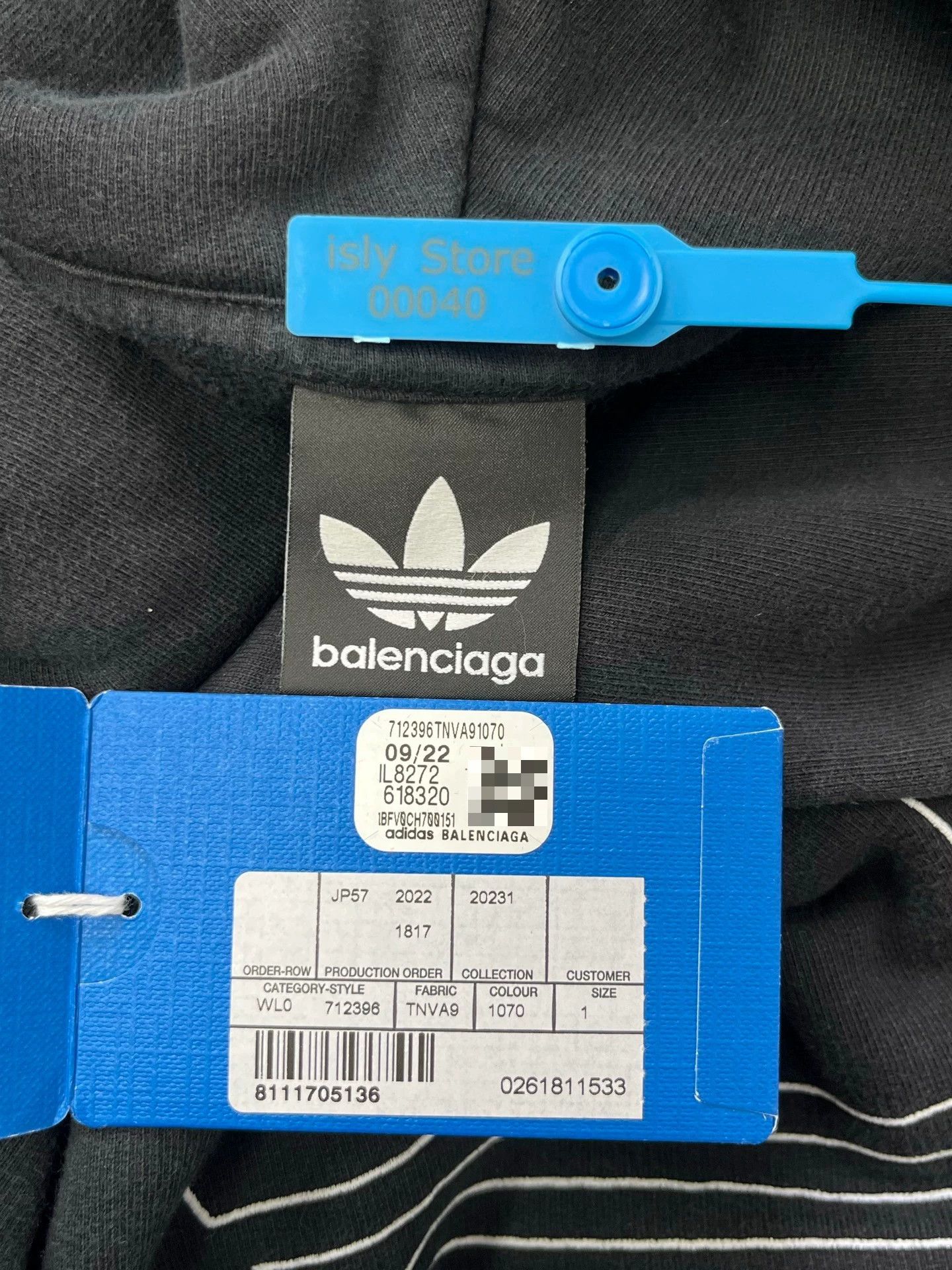 Balenciaga balenciaga x adidas logo hoodie sweatshirt Size US S / EU 44-46 / 1 - 4 Thumbnail